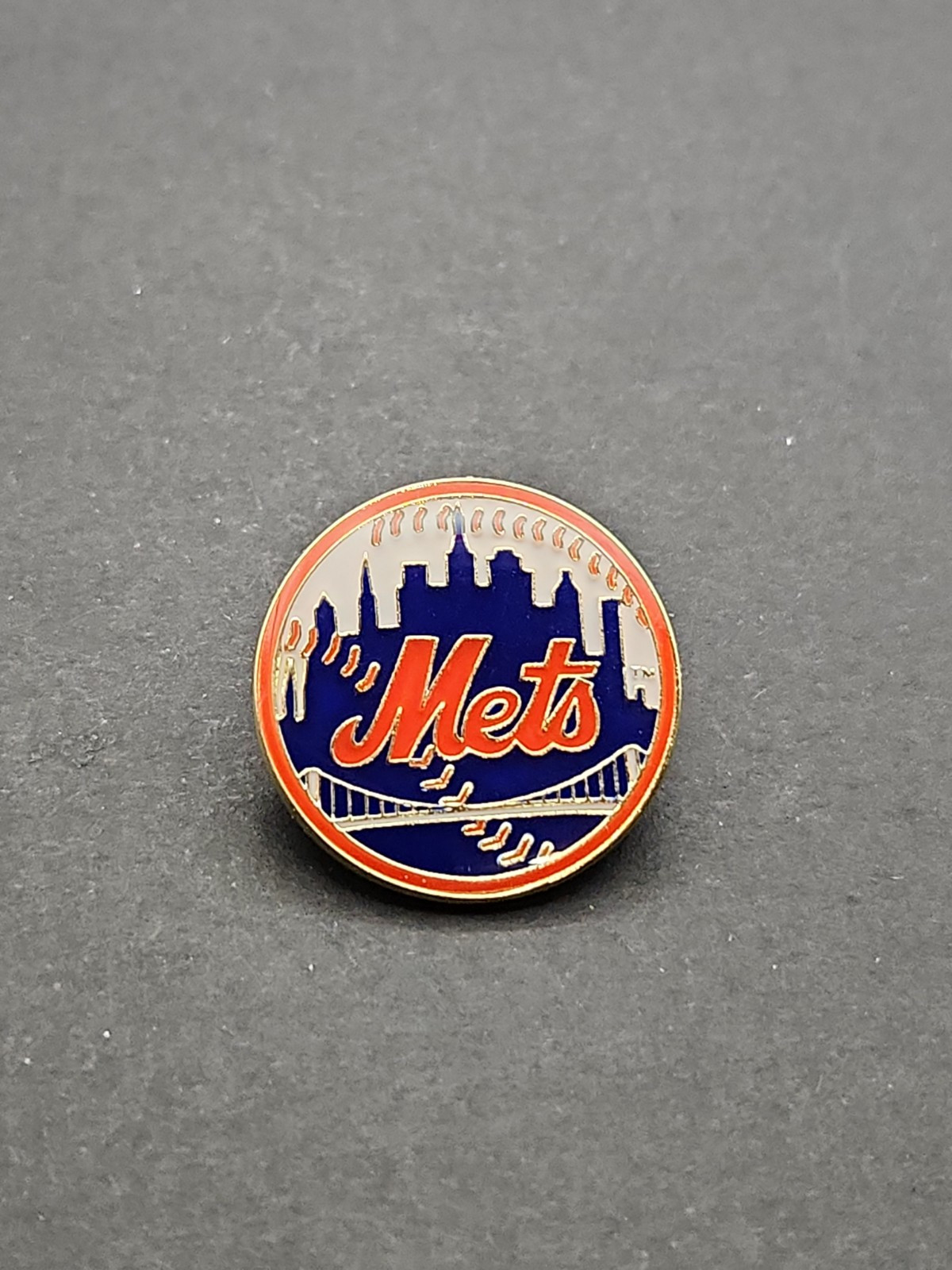 MLB Baseball Team New York Mets Logo Enamel Pin, FREE SHIPPING!