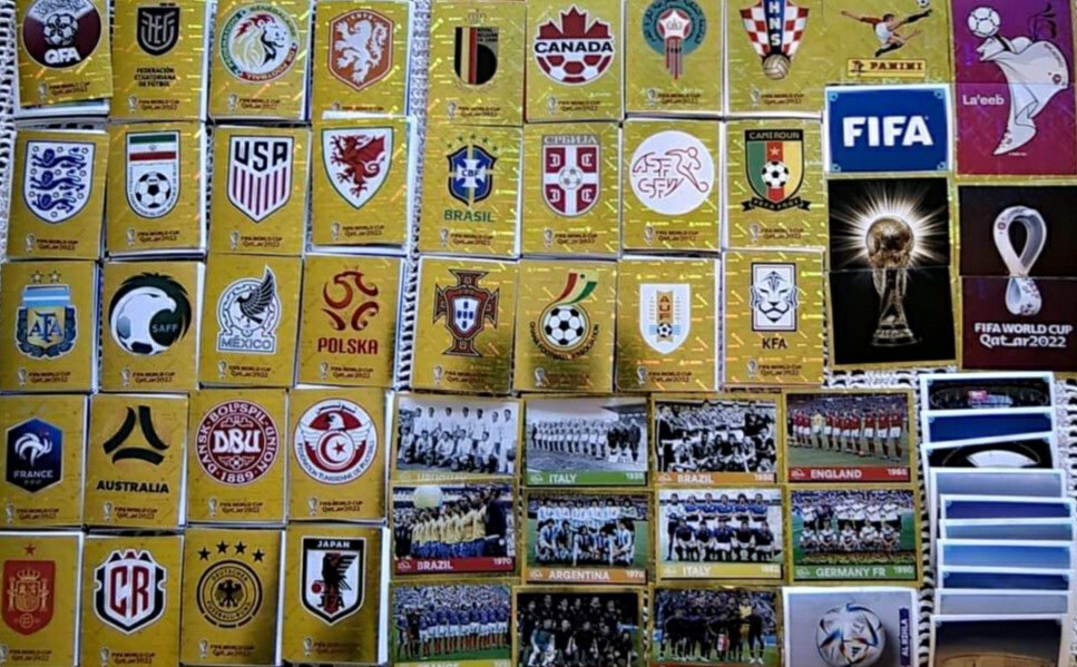 PANINI WORLD CUP QATAR 2022 – USA EDITION – FOIL & REGULAR STICKERS.