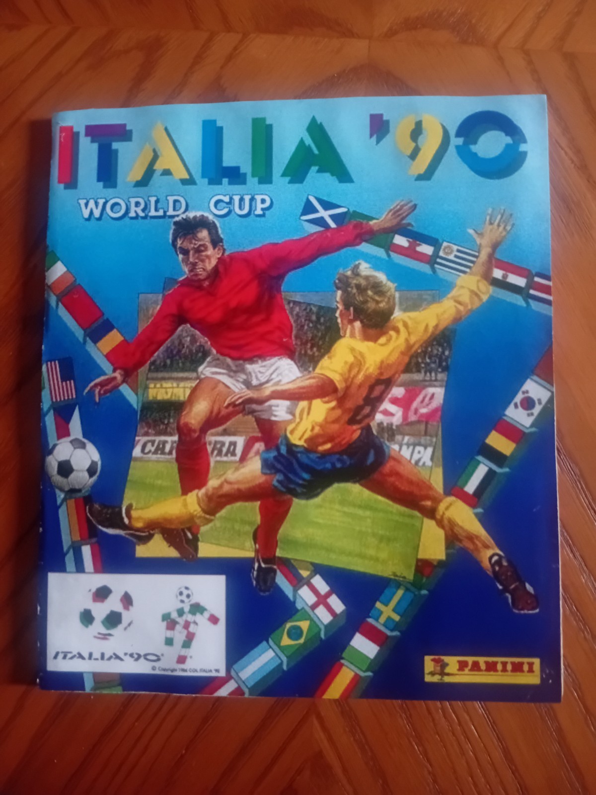 Panini Italia 1990 World Cup Sticker Album Incomplete , cover repainting
