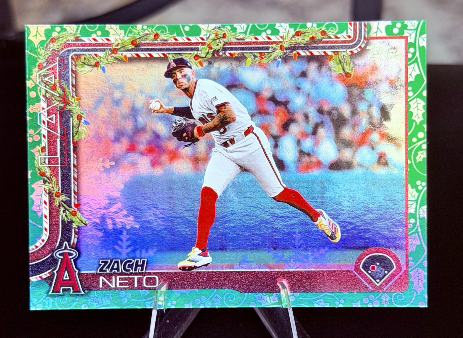 2025 Topps Holiday Zach Neto #H149 Stocking Stuffer Green Holly Foil SSP /10