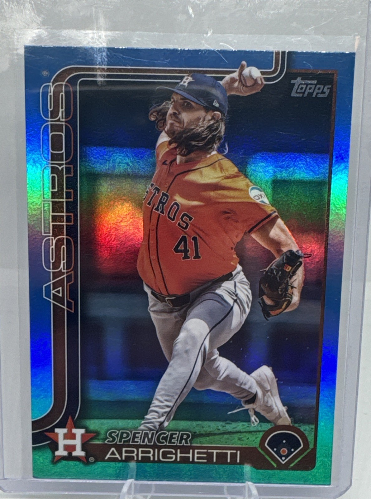 2025 Topps Series 2 – Spencer Arrighetti #522 Blue Rainbow Foilboard /150