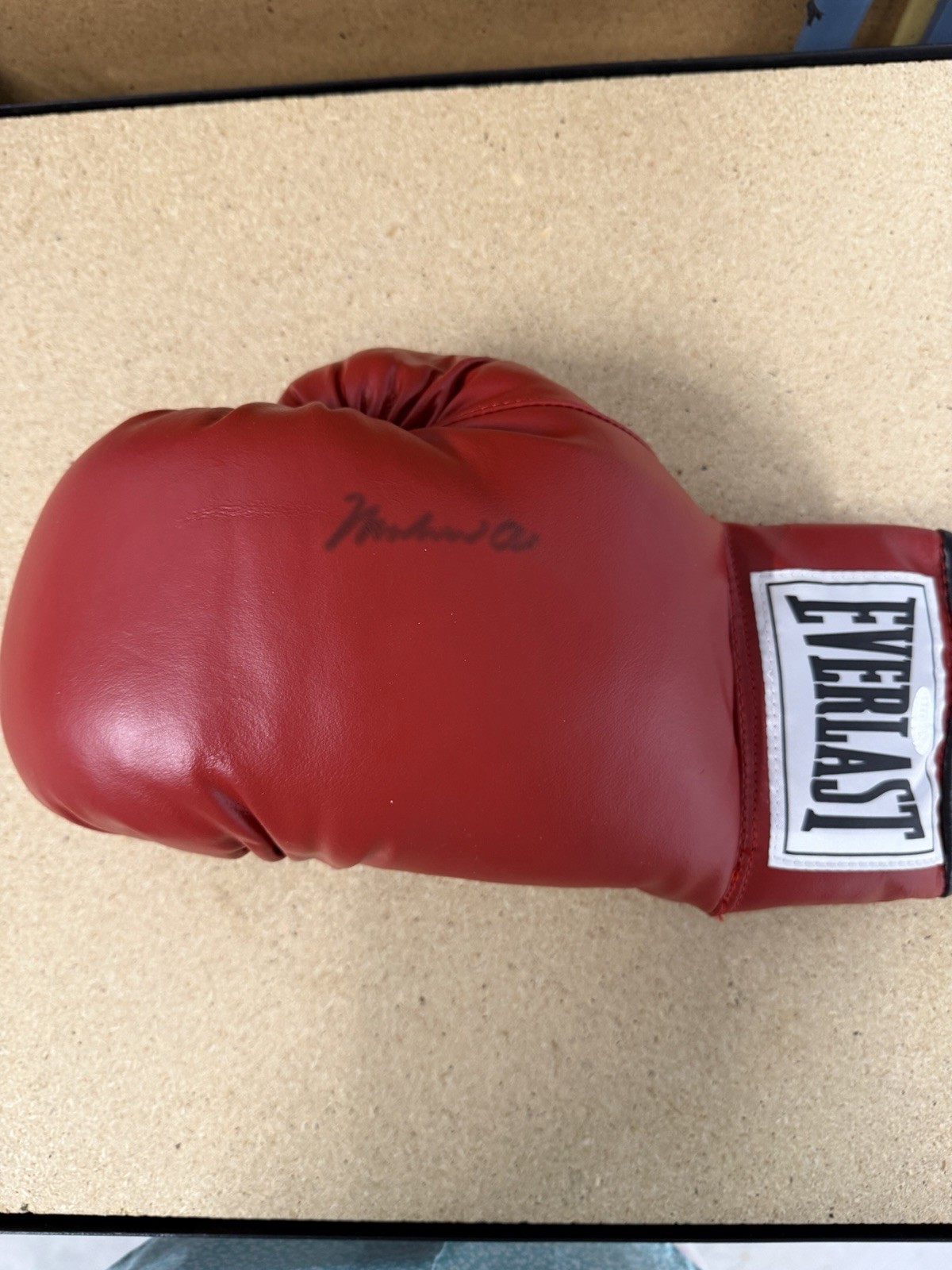 Muhammad Ali Signed Everlast Boxing Glove Authenticated