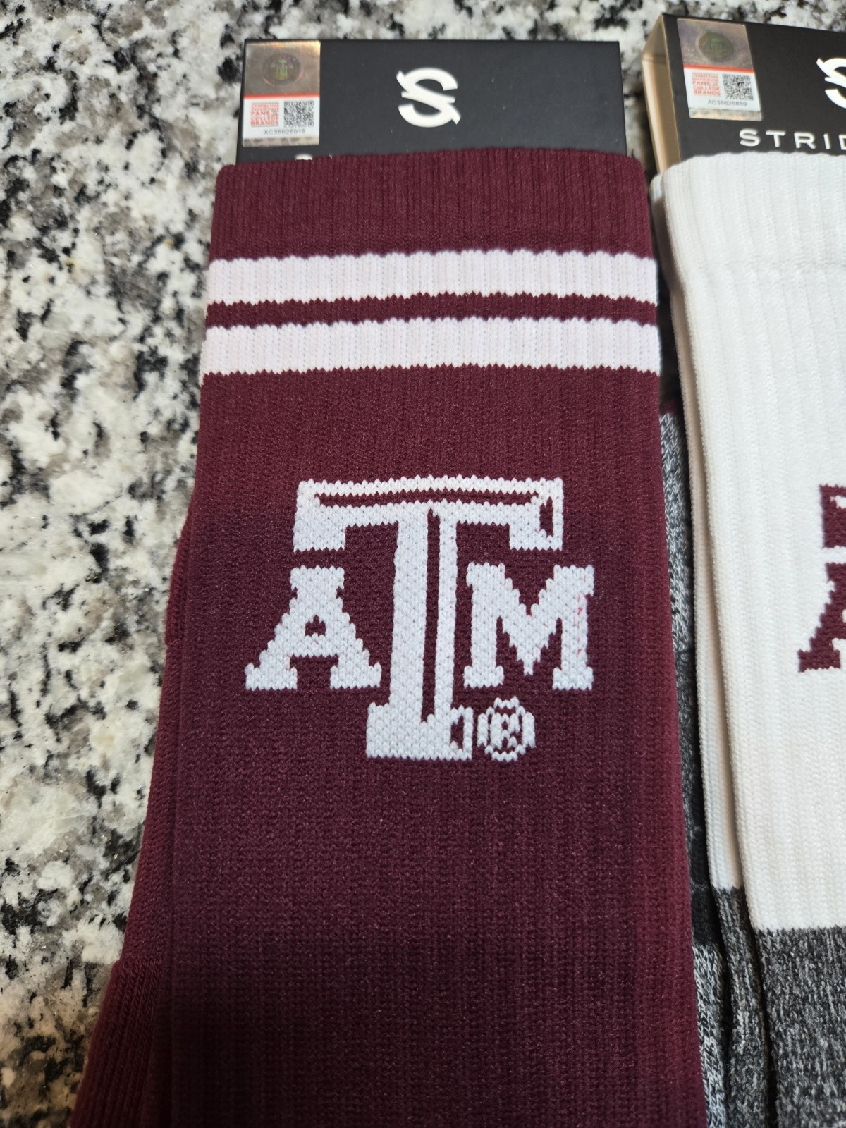 2 Pair Texas A&M Aggies Socks Strideline Crew Knit University NCAA Athletic Wear