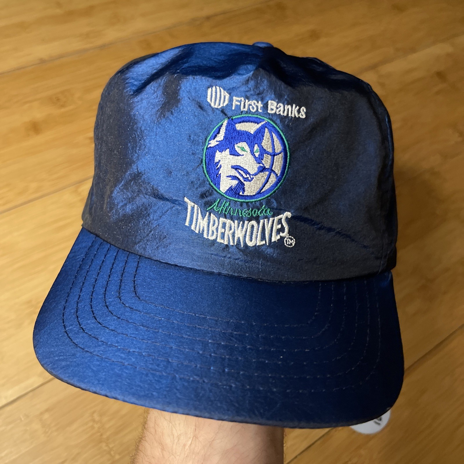 VTG Minnesota Timberwolves Nylon Dark Blue First Banks Trucker Snapback Hat 90s