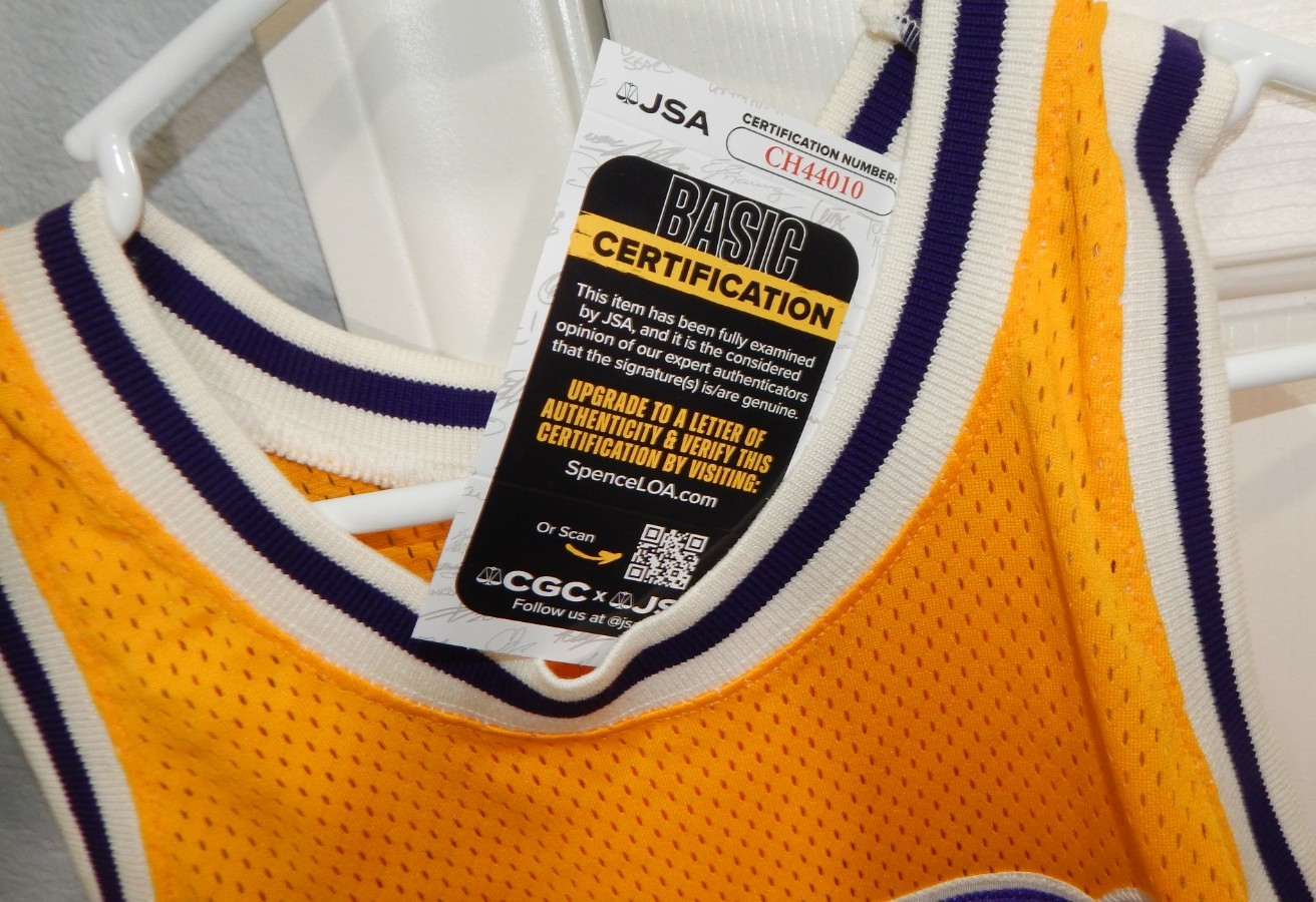 EARVIN MAGIC JOHNSON NBA Signed Autographed #32 LA Lakers Gold Jersey JSA COA
