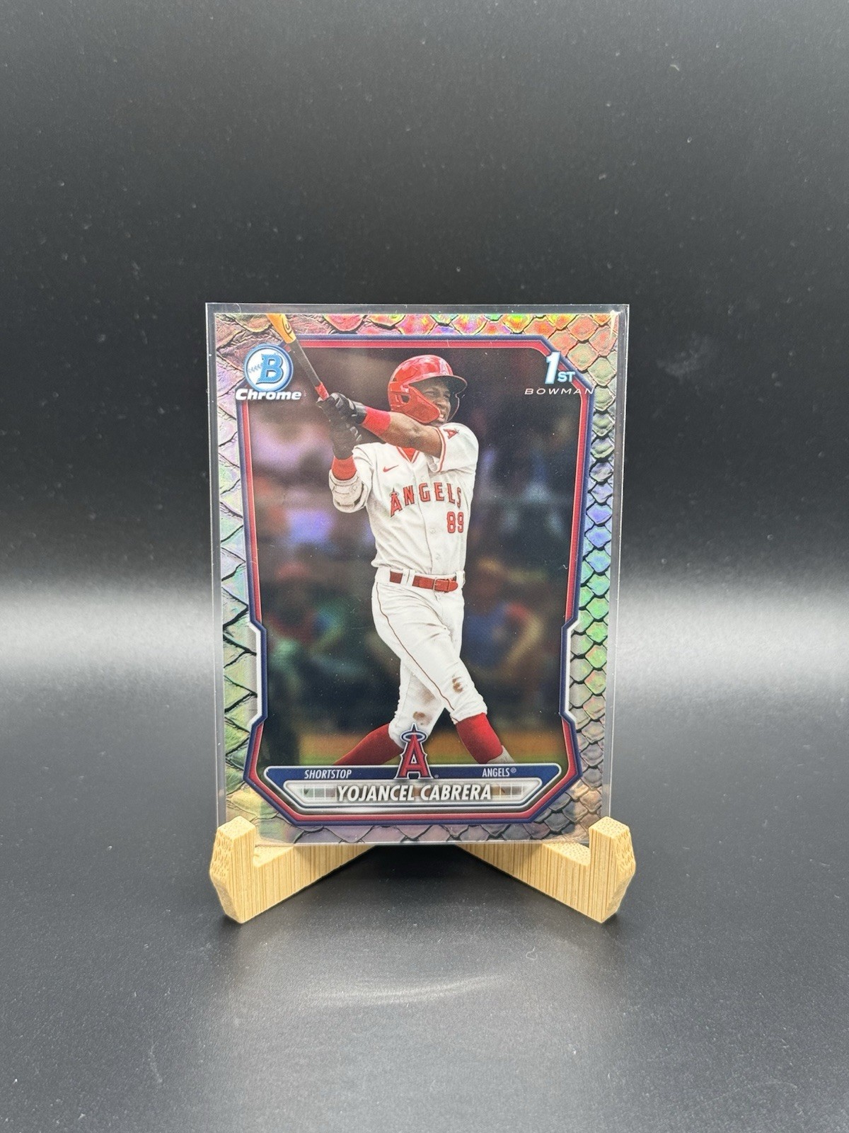 ‘26 Bowman Chrome Prospect Yojancel Cabrera BCP-3 Reptilian Refractor (RC) – LAA