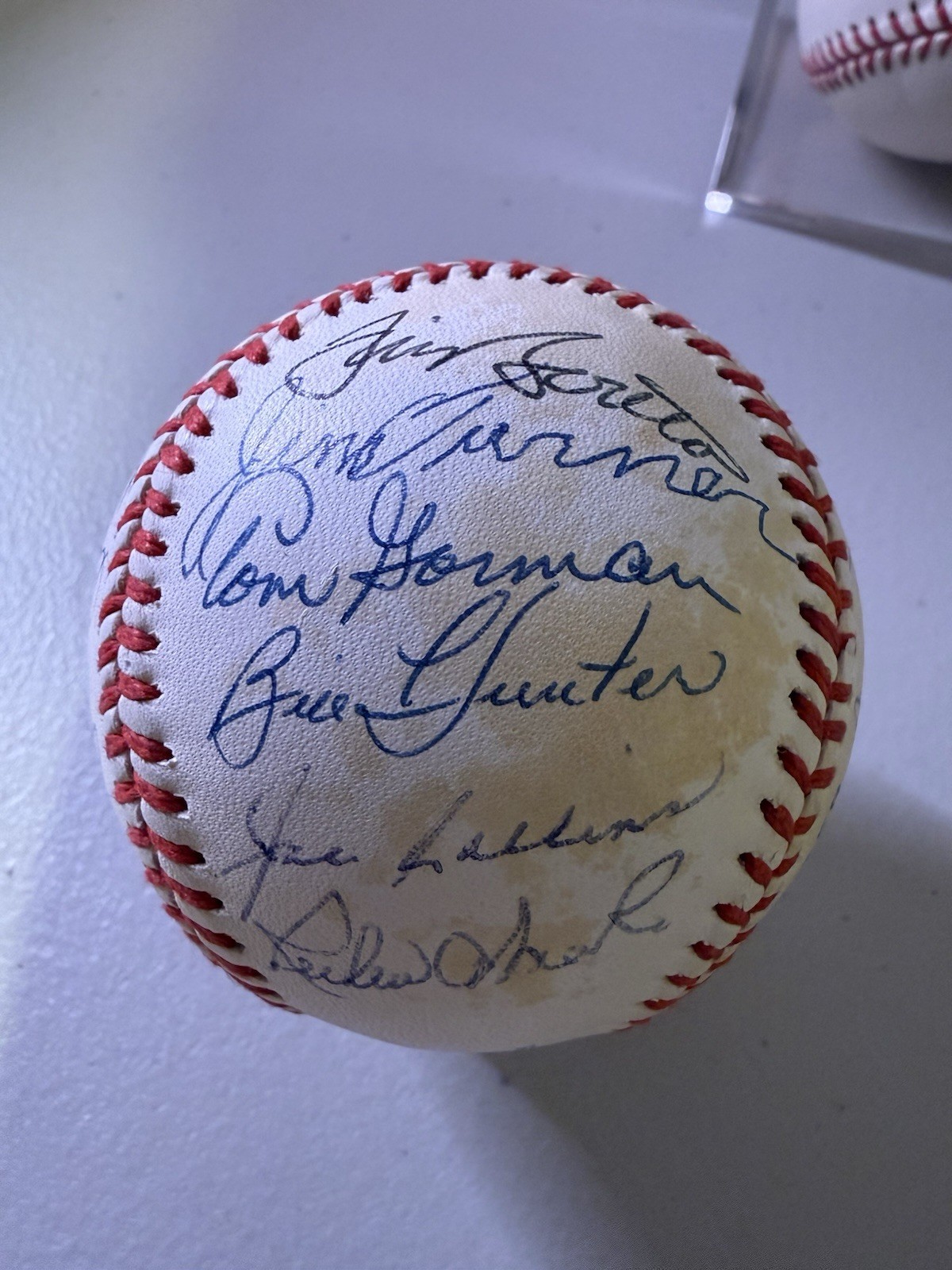 New York Yankees Old Timers Multi-Signed Baseball Autograph (17 Signatures)
