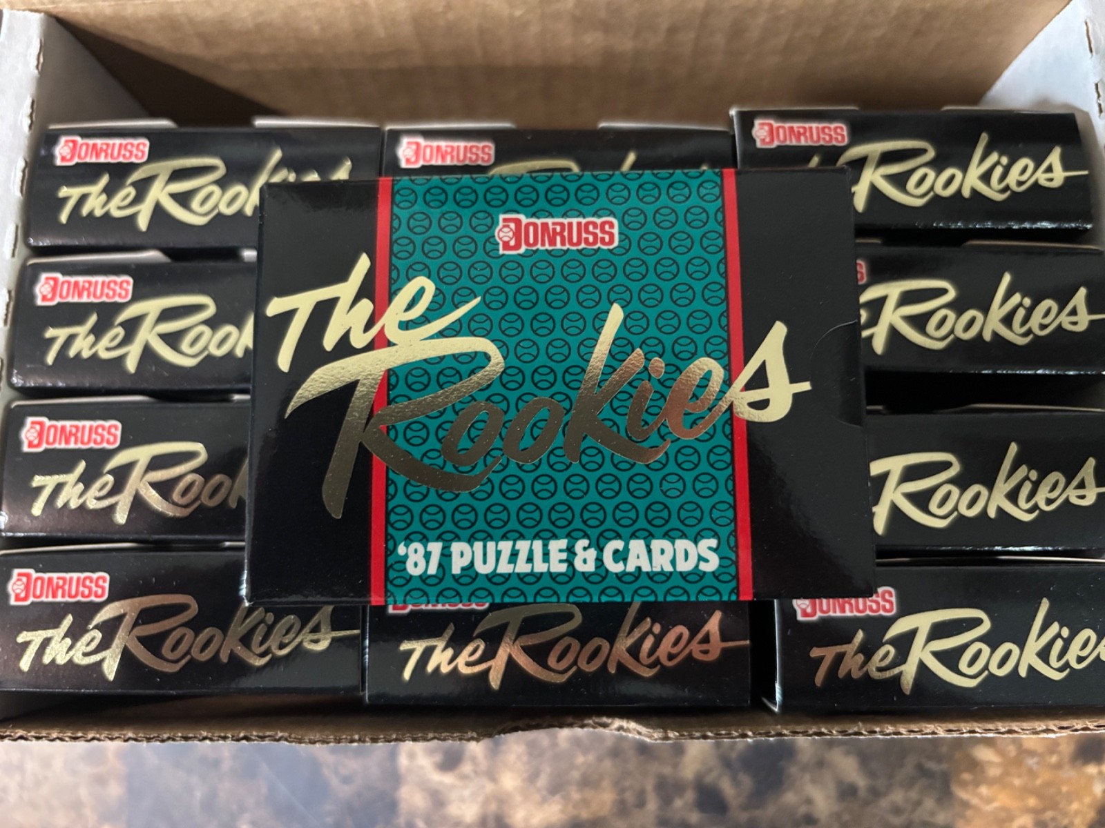 1987 BASEBALL DONRUSS THE ROOKIES FACTORY SEALED SET (1)