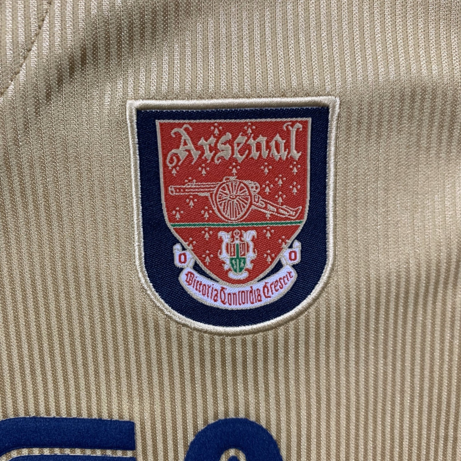 Bergkamp Arsenal 2001/02 Away Jersey Retro Shirt – Men’s Sizes – New