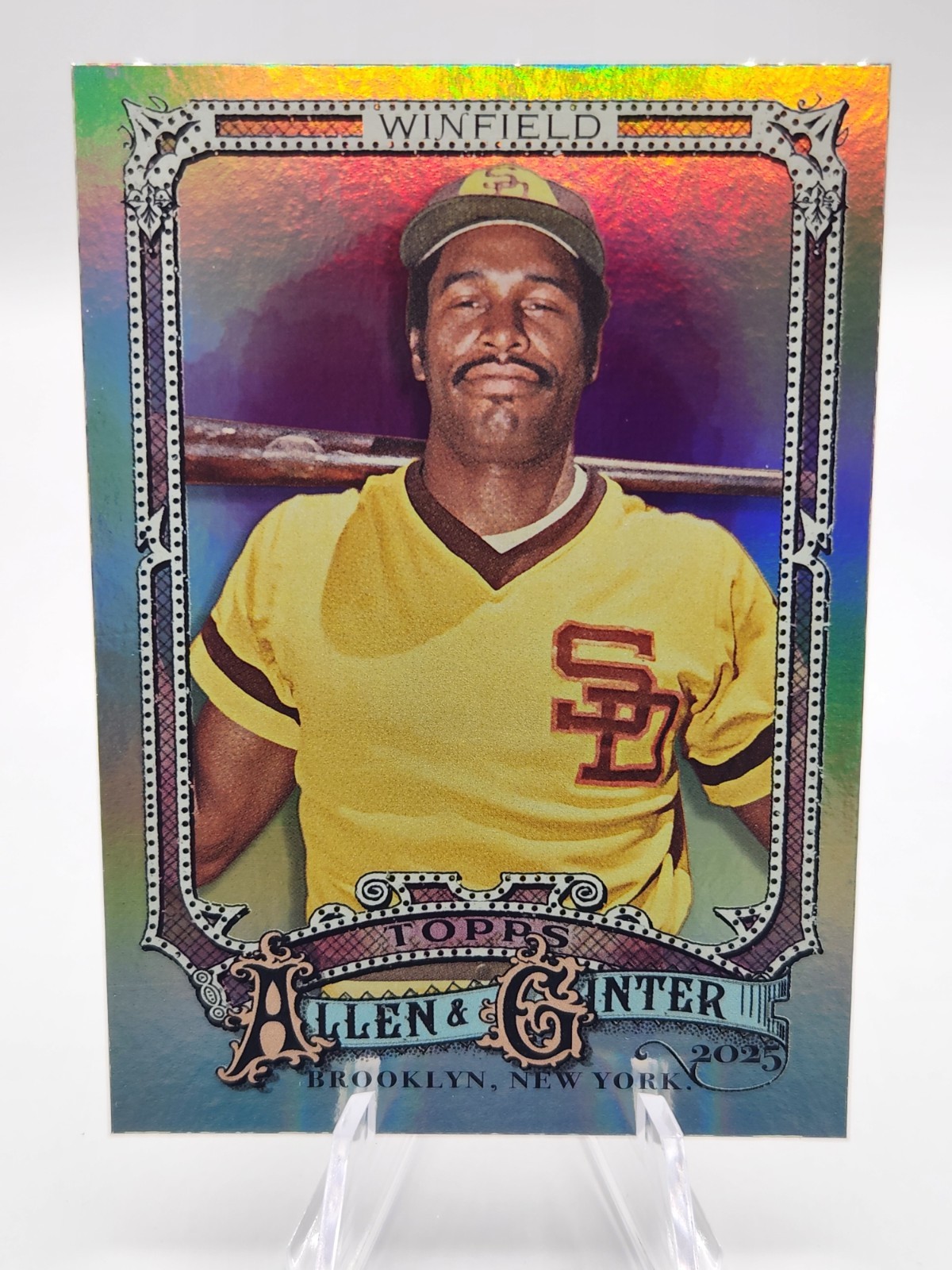 2025 Topps Allen & Ginter – Dave Winfield #151 Rainbow Foil