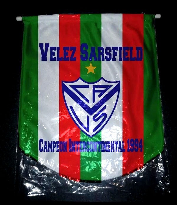 VELEZ CHAMPION INTERCONENTAL CUP 1994 – PENNANT – M07 – Plush Cloth – 36 cm
