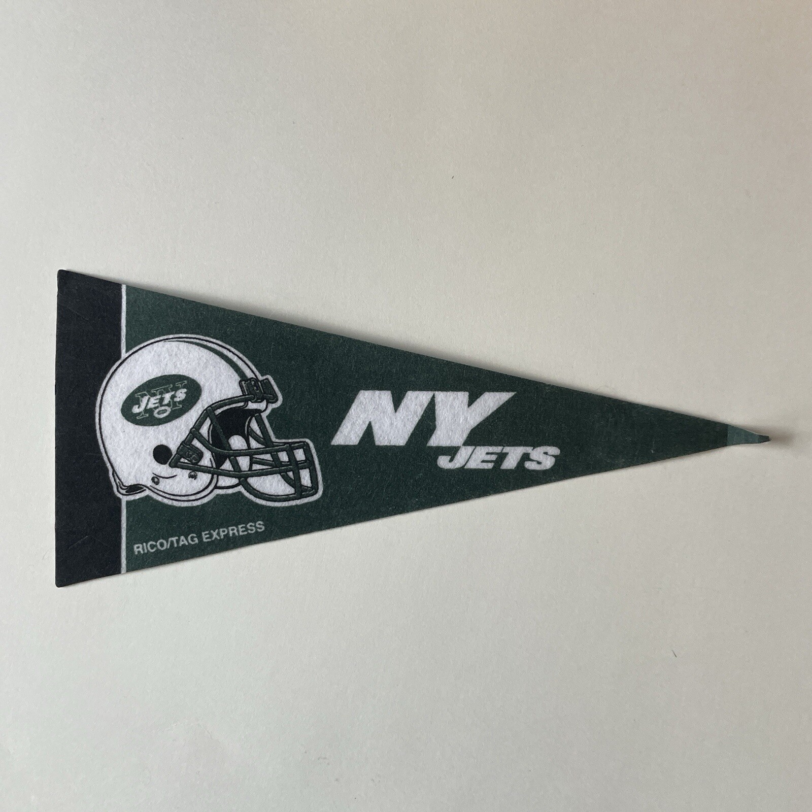 New York Jets Vintage NFL Football Mini Pennant 9″x4” Felt Banner Flag