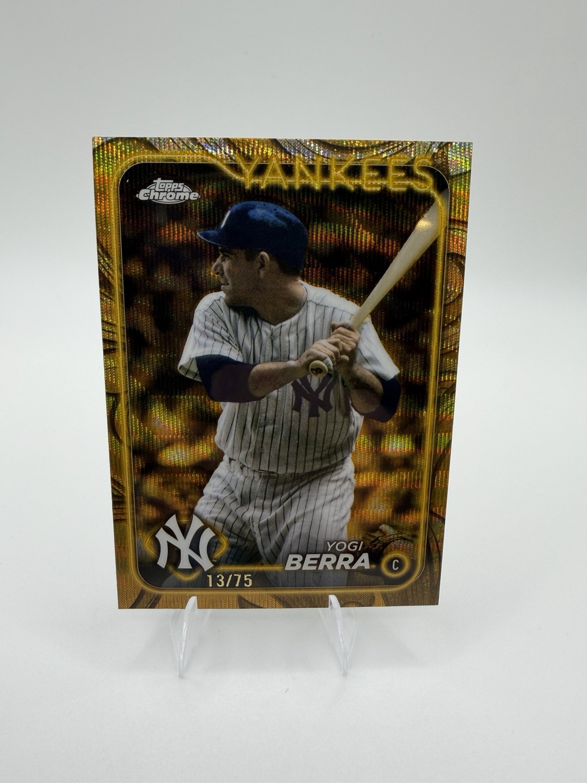 2024 Topps Gilded Collection – Yogi Berra #8 Gold Wave Refractor /75