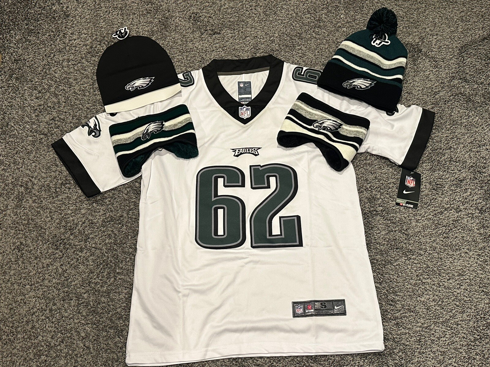 NWT Men’s Nike Large Jason Kelce # 62 Philadelphia Eagles White Jersey Combo