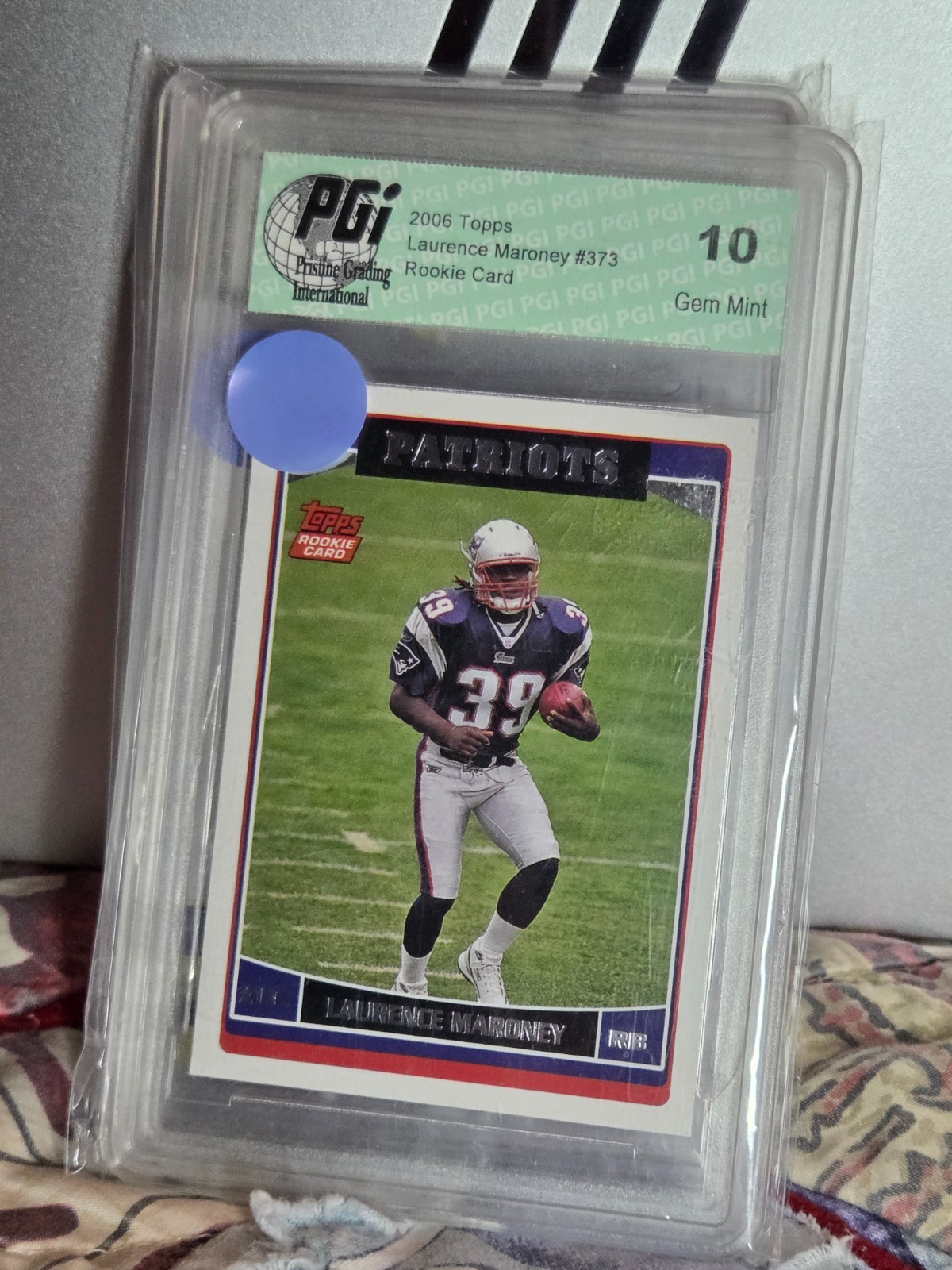 Gma Graded GM 10 Footbals Rookies and Veterns