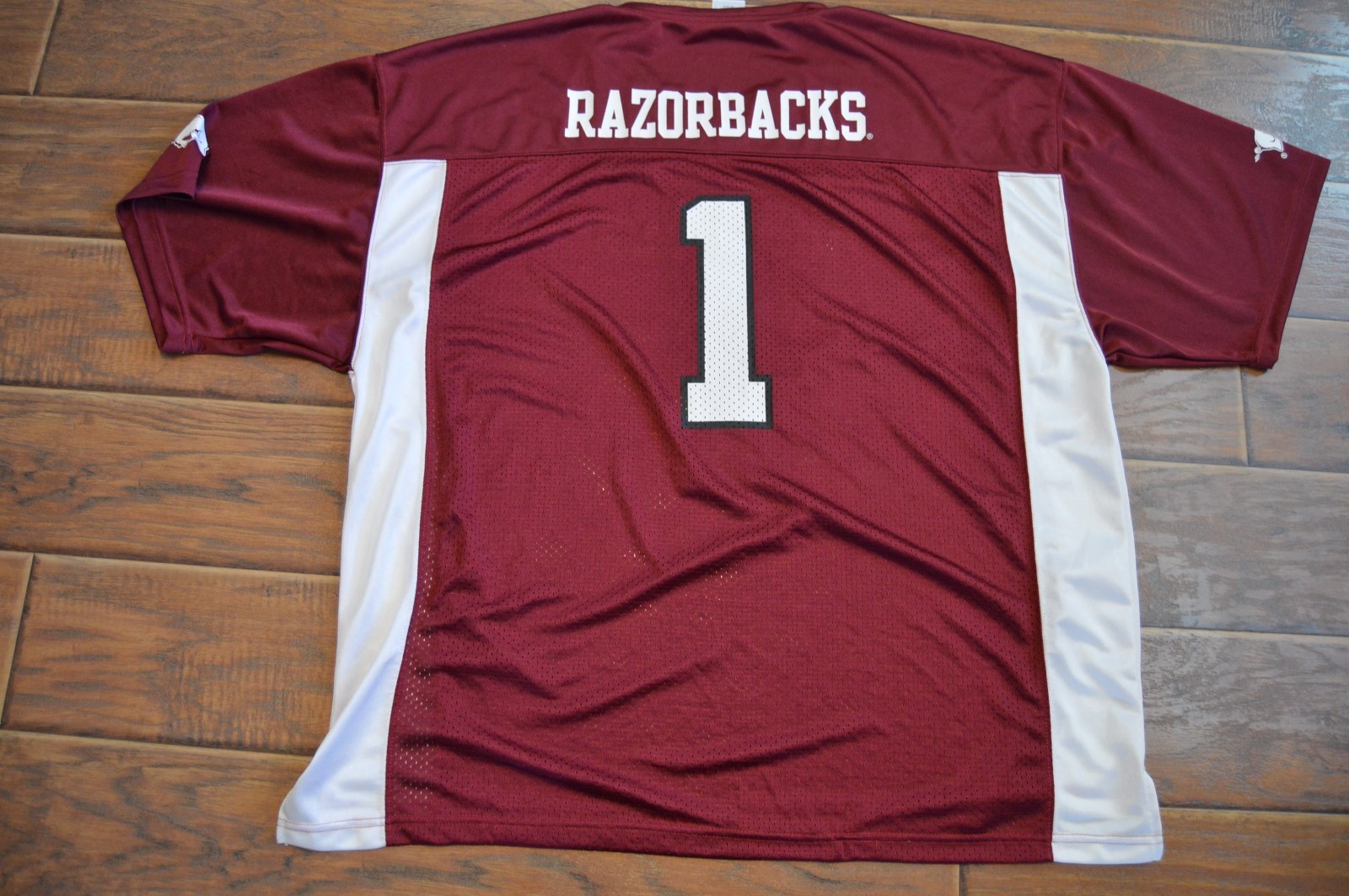Arkansas Razorbacks #1 Jersey,Men’s XL,Short Sleeve,Knights Apparel
