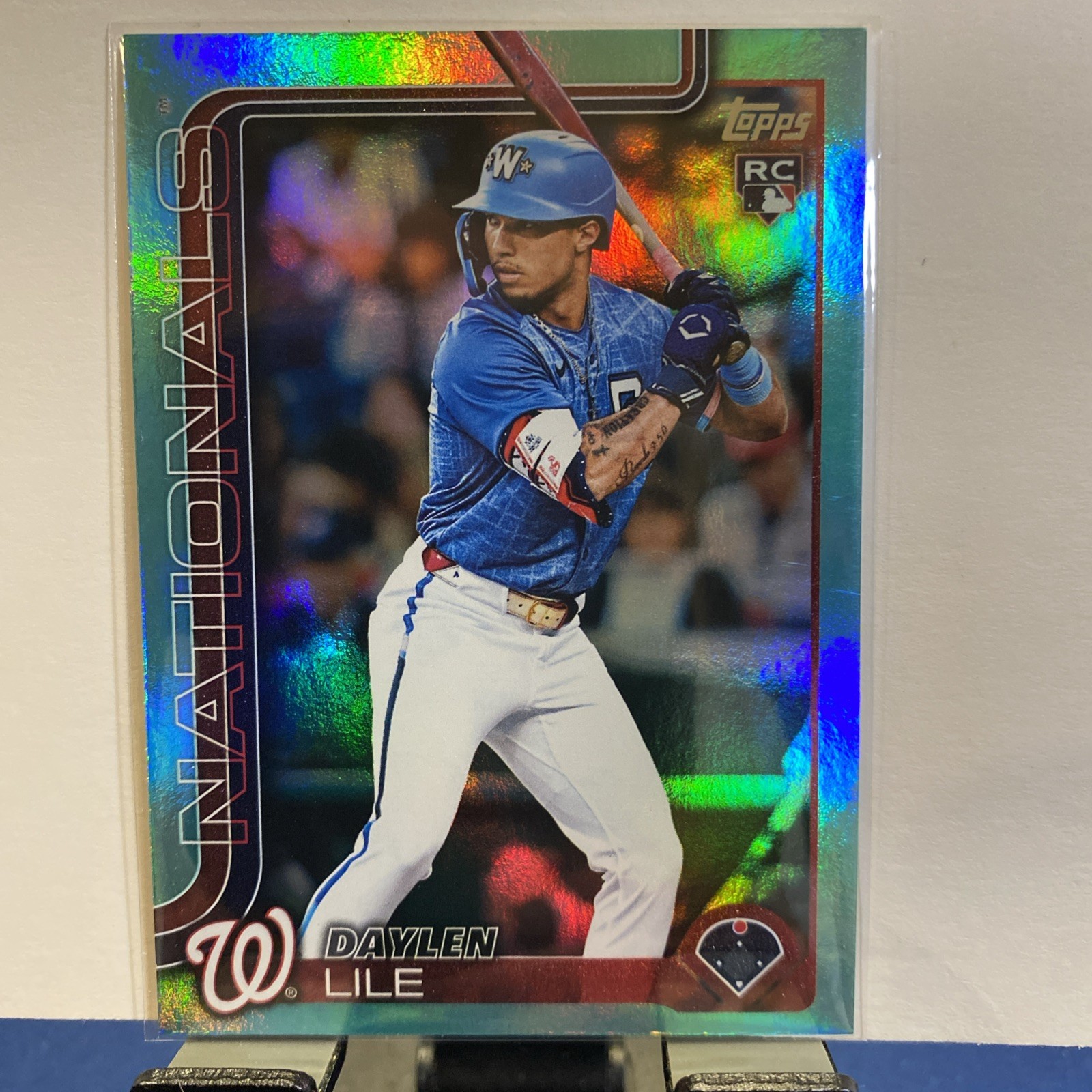 2025 Topps Update Series – Daylen Lile #US172 Aqua Rainbow Foil (RC)