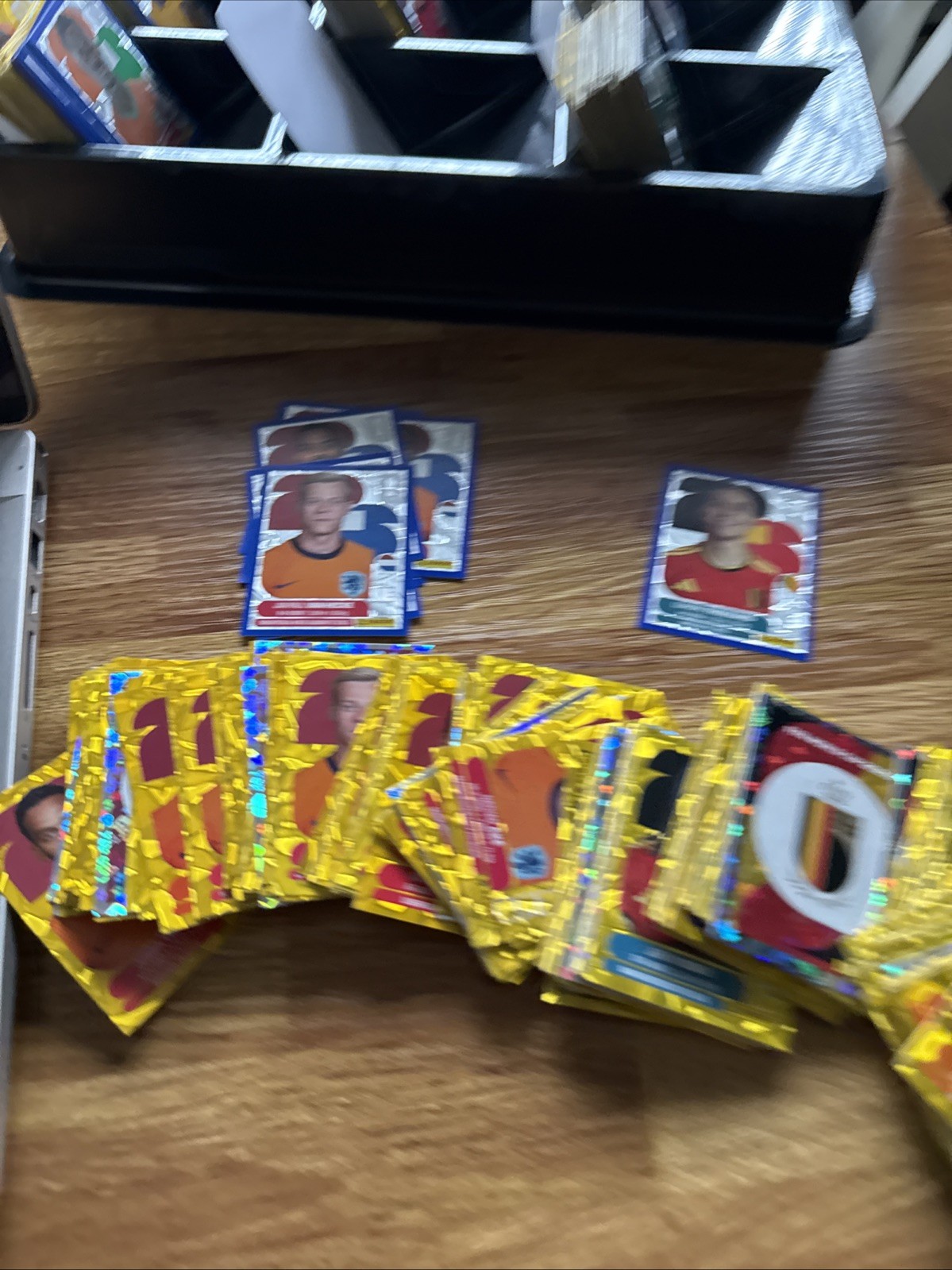 2026 PANINI WORLD CUP GOLD Crumple Stickers PICK & COMPLETE NED BEL BELGIUM
