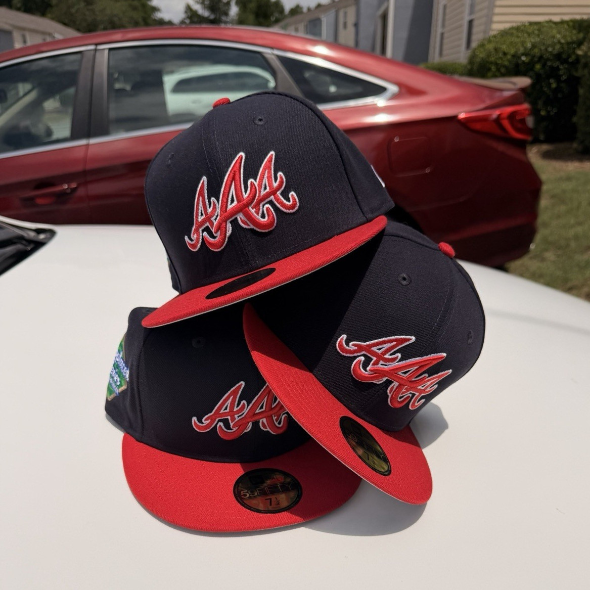 New Era Atlanta Braves JG X MLB “Misplaced Series” 2.0 size 71/2 Navy/Red