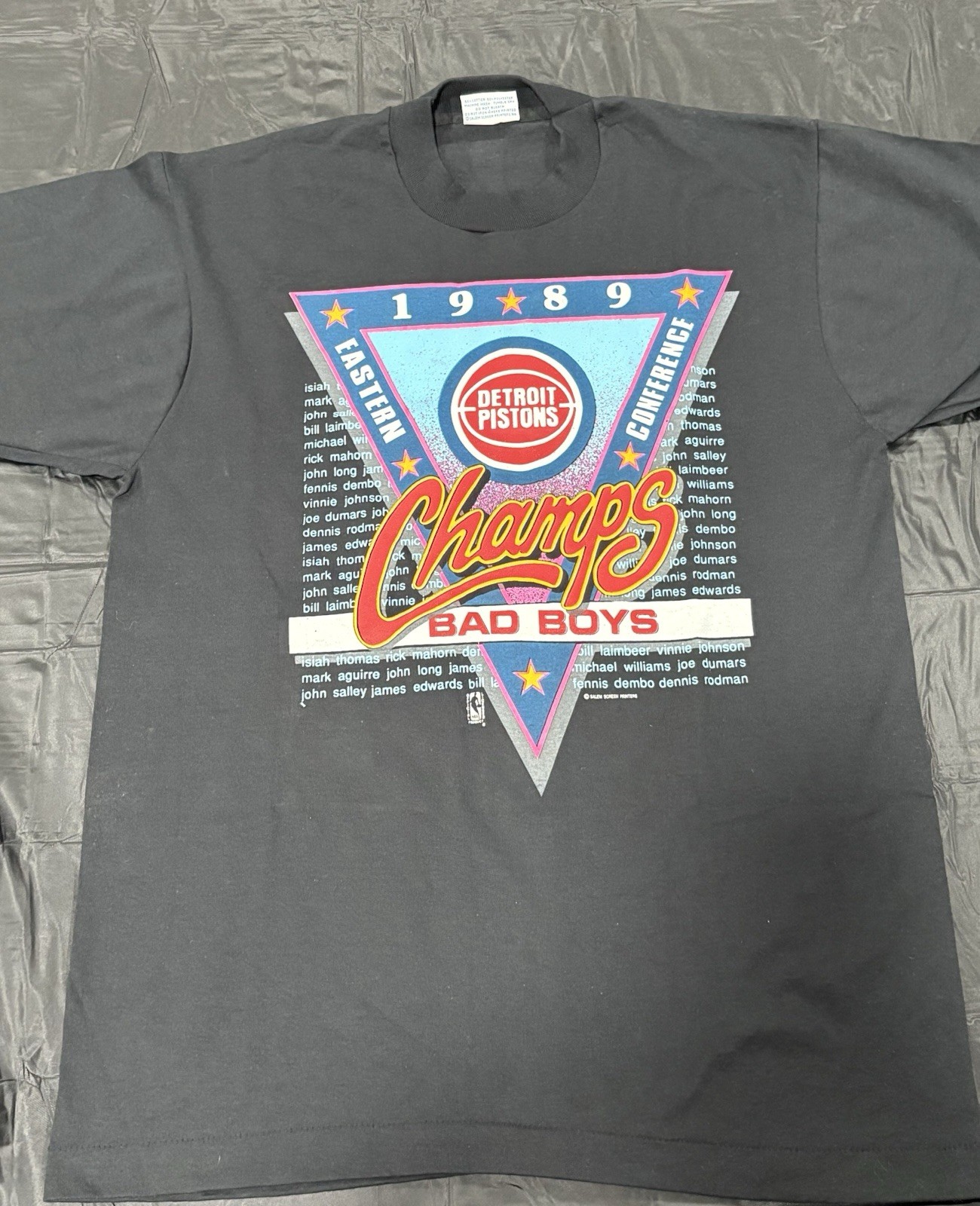 Vintage 89 Detroit Pistons Shirt Salem Sportswear Size Large.