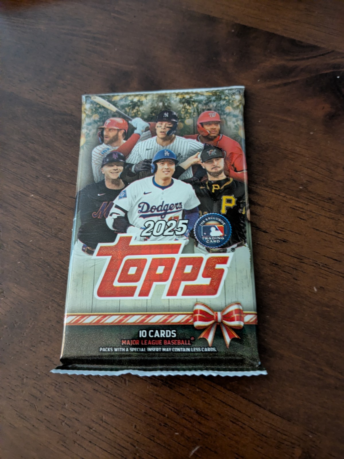 2025 Topps Holiday MEGA Box Baseball 1 Pack 10 Cards