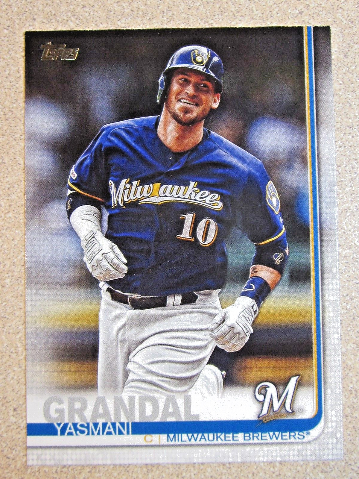 2019 TOPPS UPDATE SERIES #US224 YASMANI GRANDAL SP SHORT PRINT VARIATION BREWERS