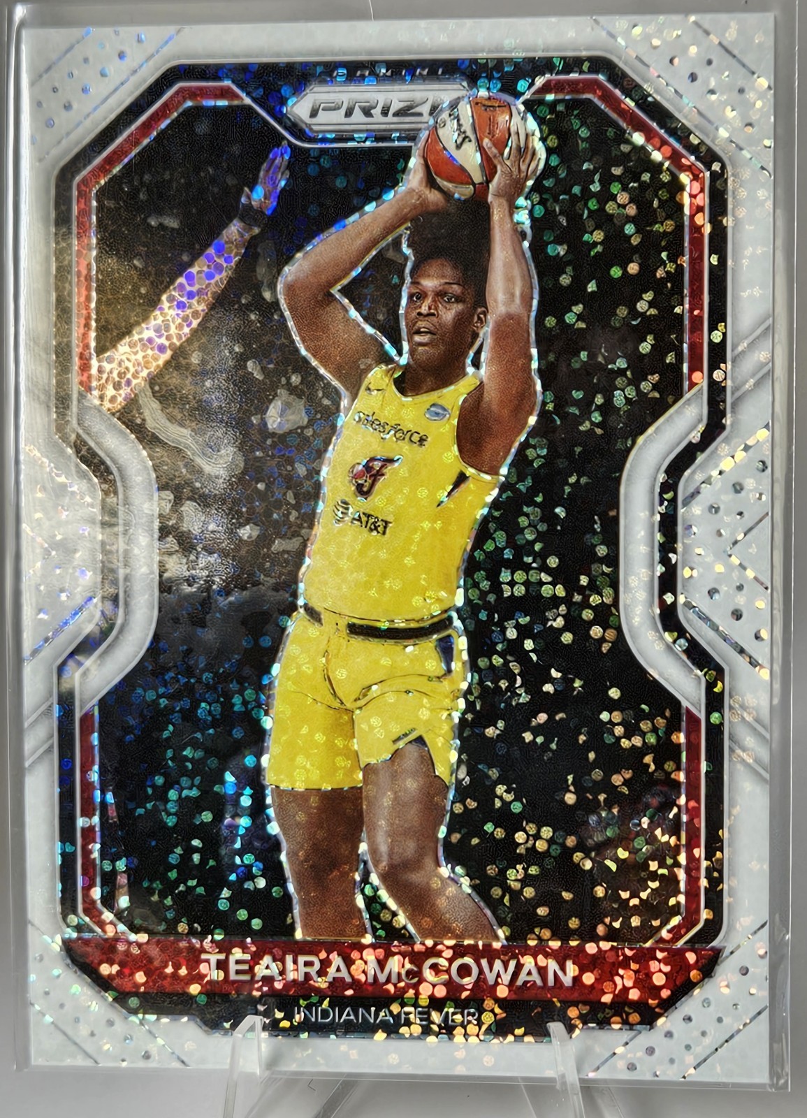 2021 Panini Prizm WNBA – Teaira McCowan #57 White Sparkle Prizm