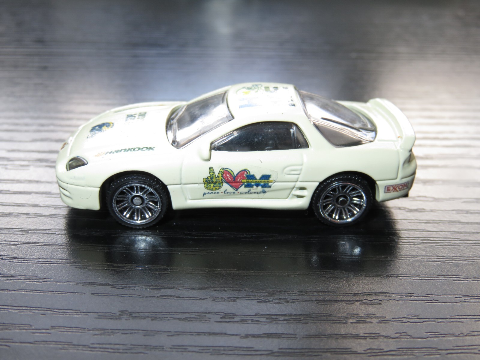 Hot Wheels – Matchbox with MICHIGAN WOLVERINES Decals One-Of-A-Kind