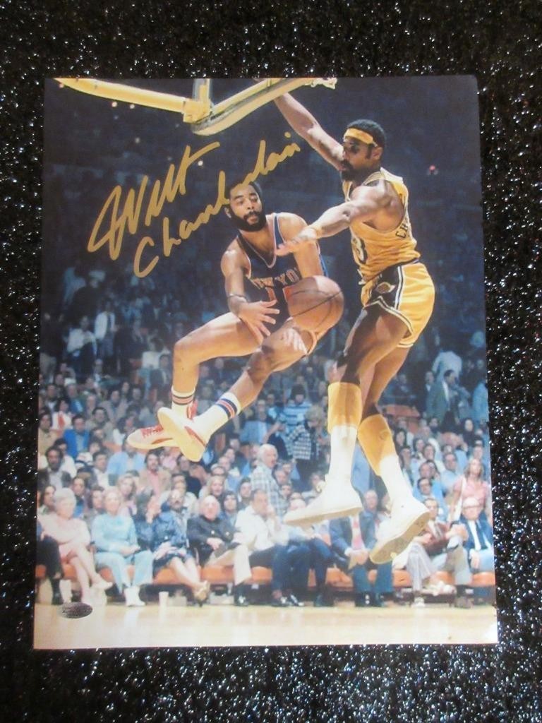 WILT CHAMBERLAIN SIGNED AUTOGRAPHED 11X14 PHOTO WITH COA BASKETBALL LA LAKERS #7