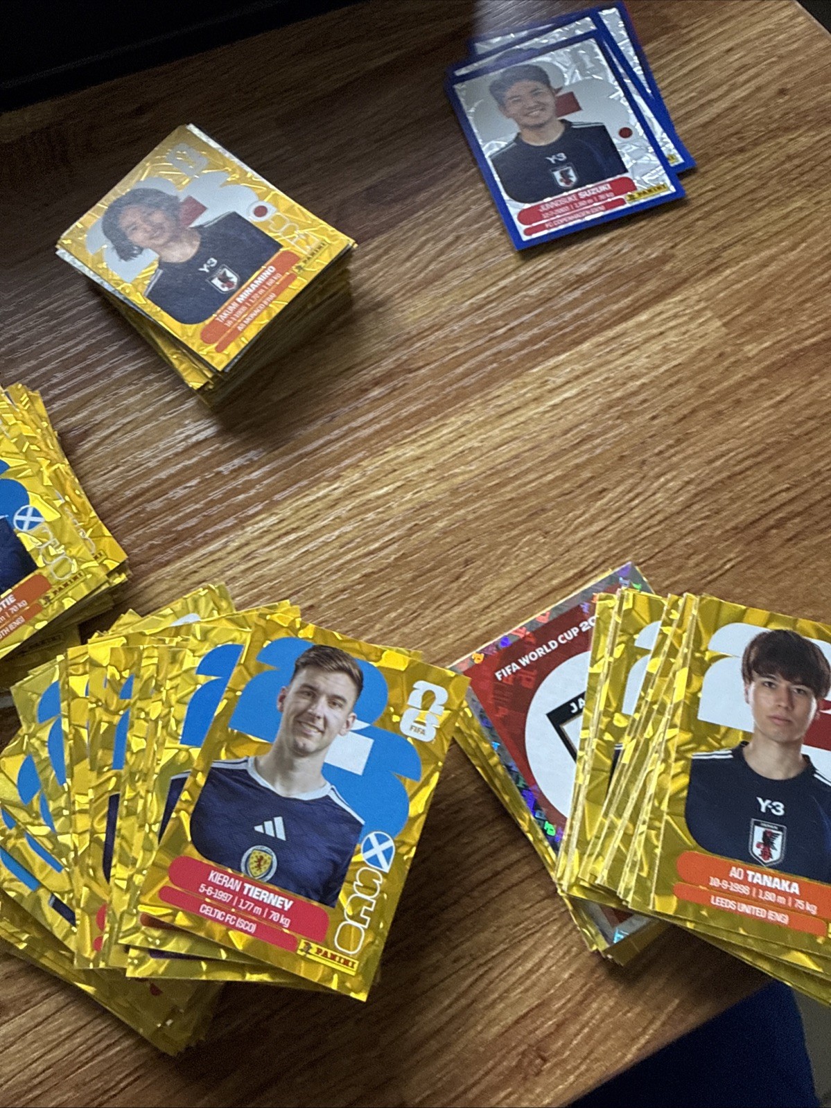2026 PANINI WORLD CUP GOLD Crumple Stickers SINGLES – PICK & COMPLETE SCO JPN