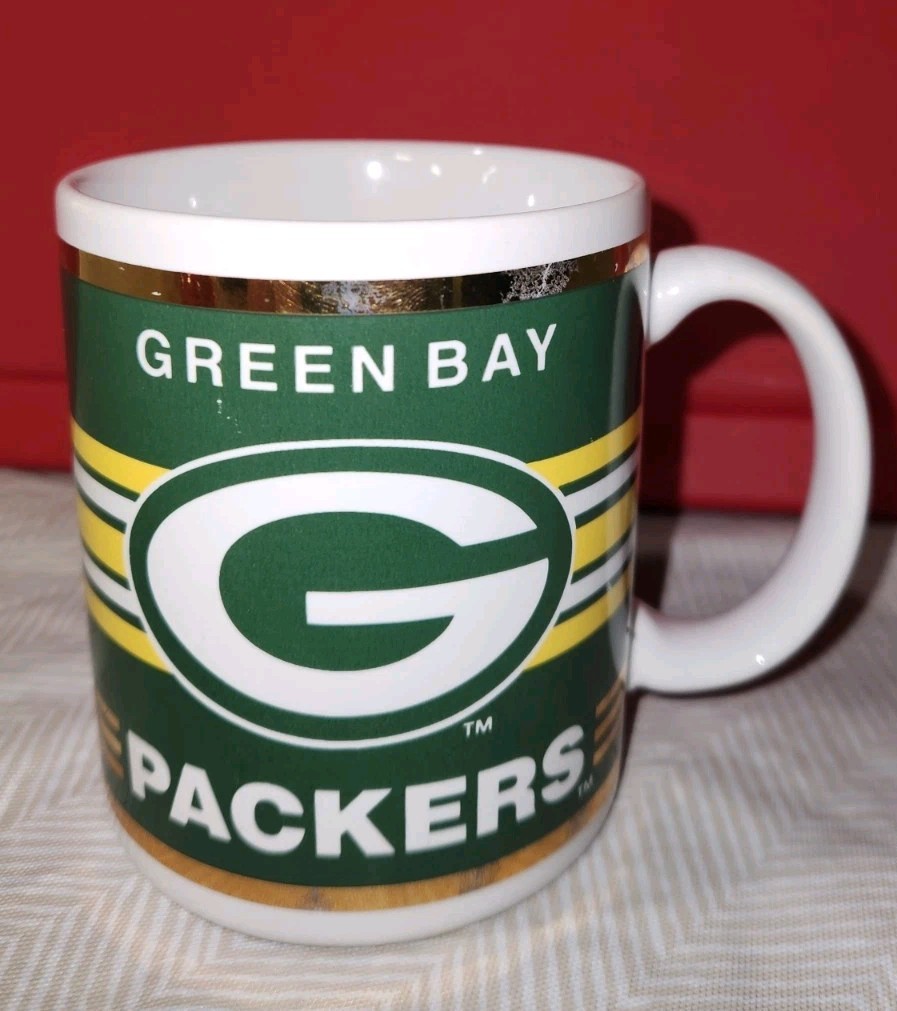 Vintage Papel Green Bay Packers Coffee Mug NFL Football White Green And Yellow