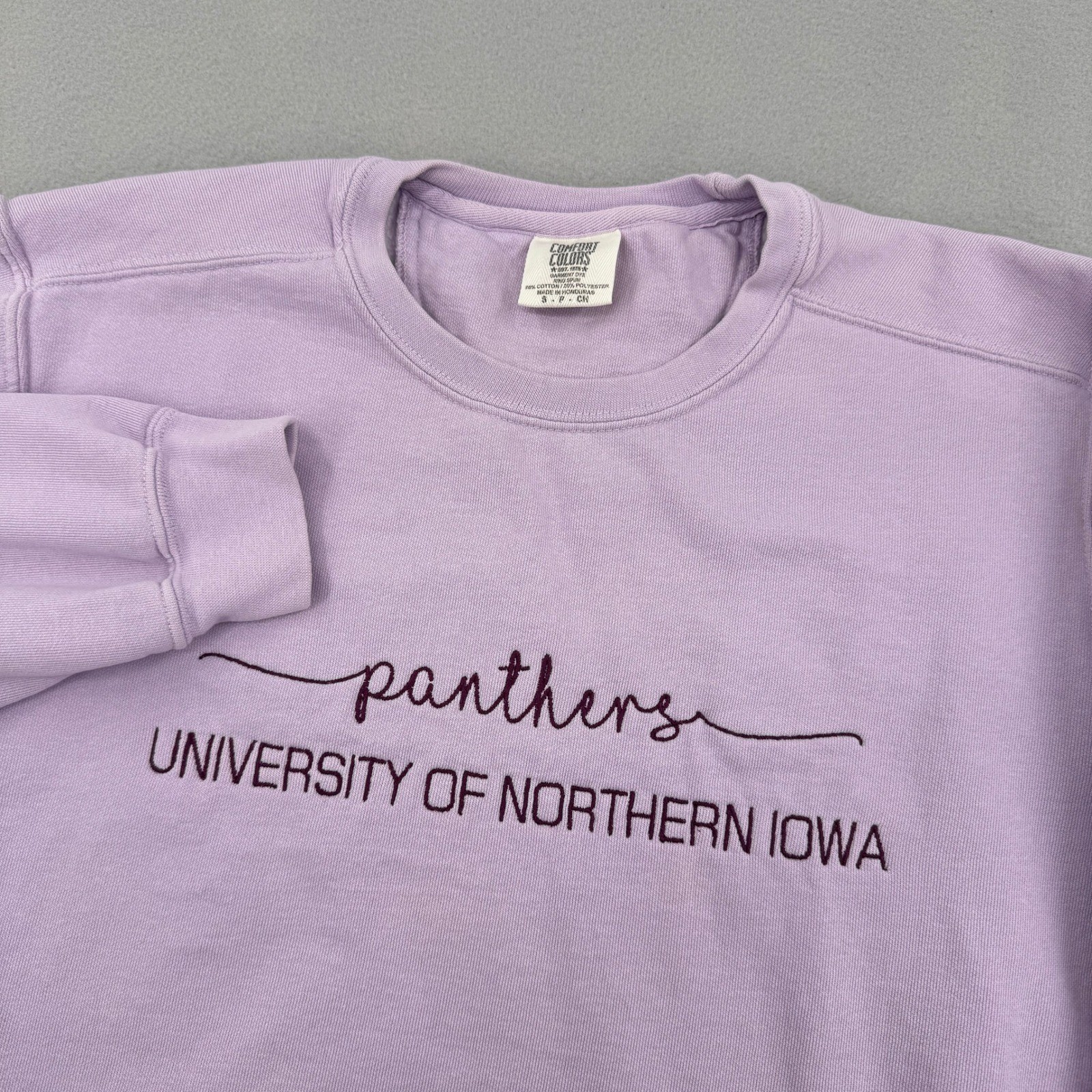Comfort Colors UNI University of Northern Iowa Panthers Sweatshirt Purple Small