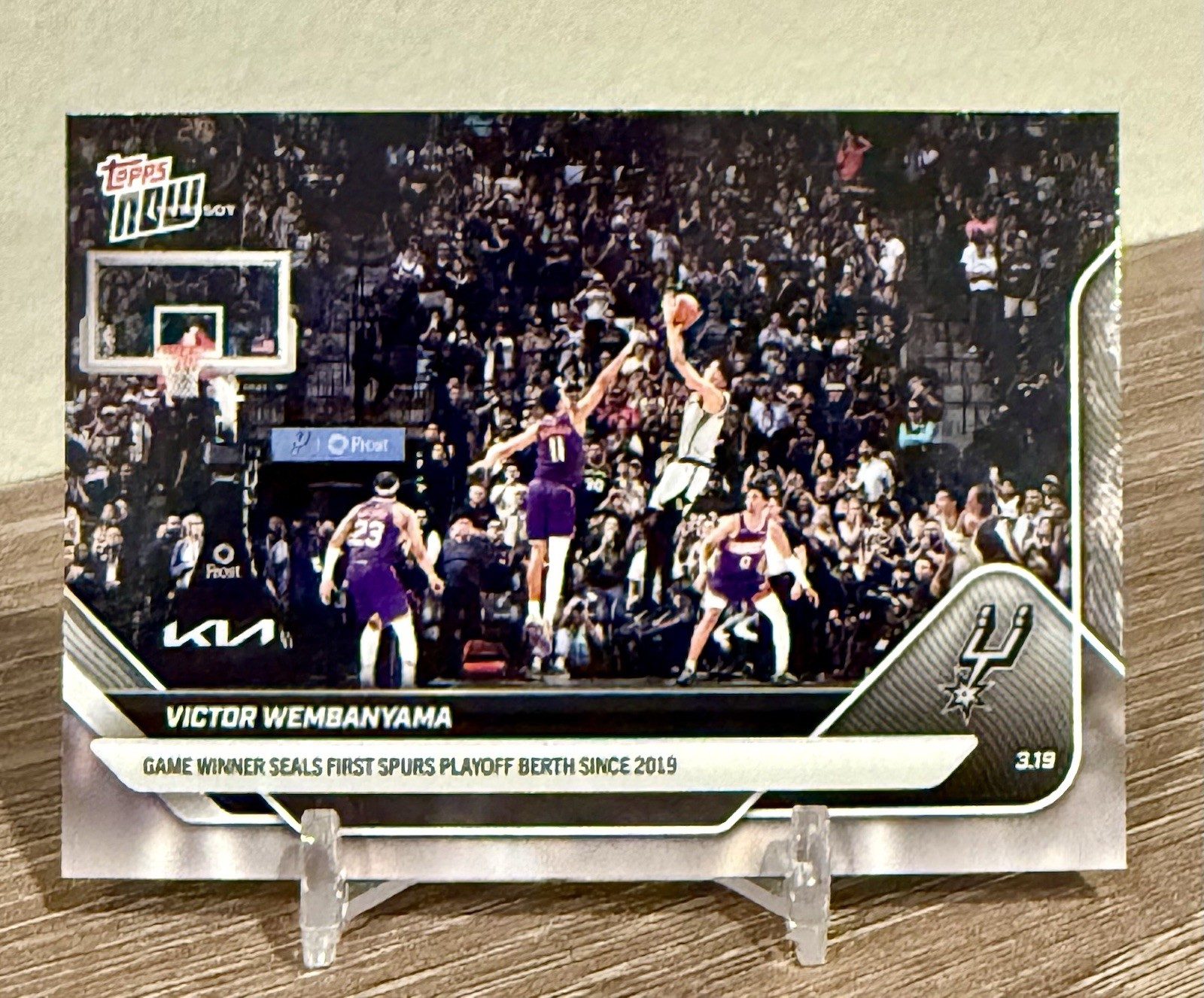2025-26 TOPPS NOW NBA #219 VICTOR WEMBANYAMA – SEALS SPURS PLAYOFF BERTH