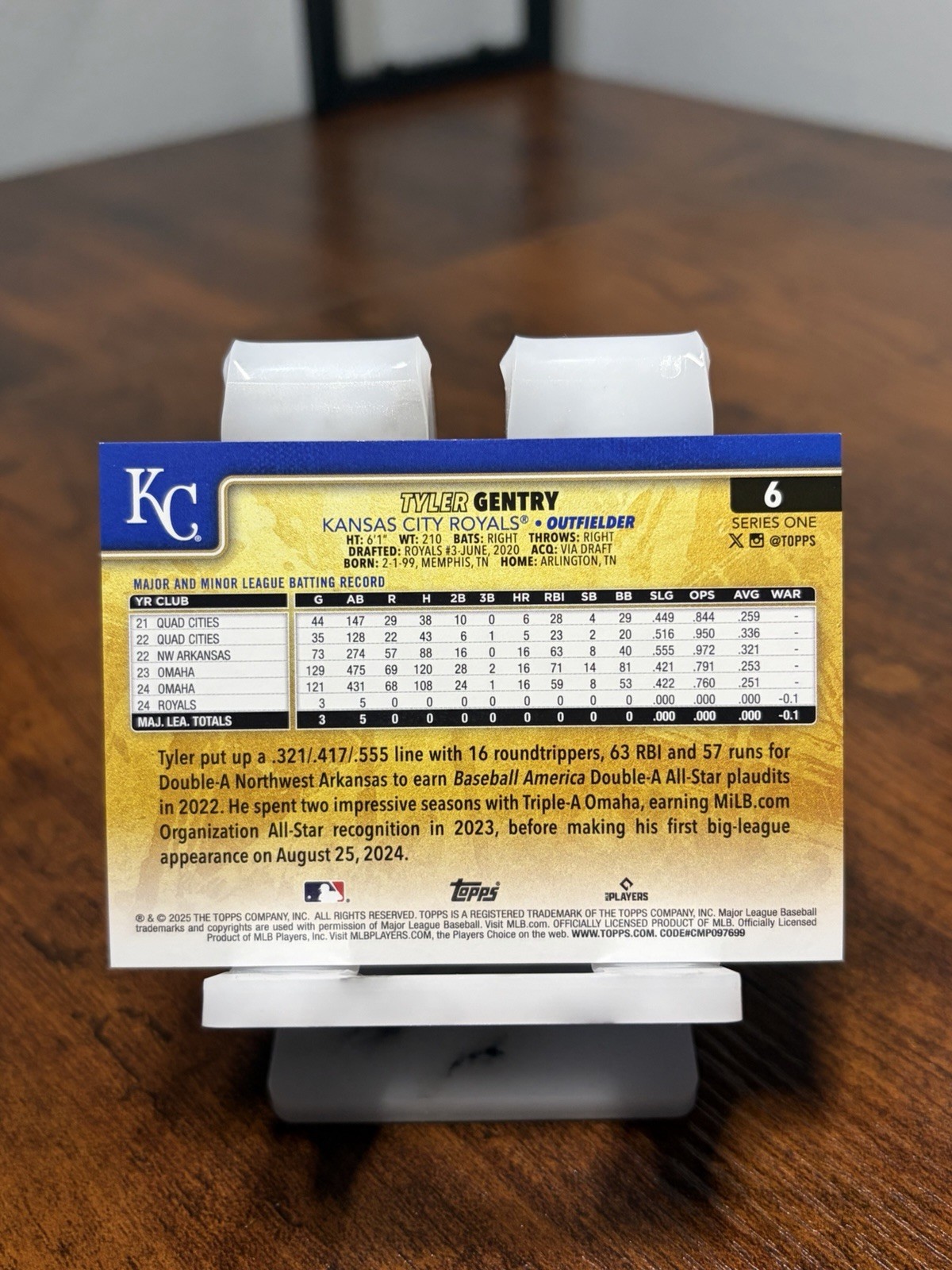 2025 Topps Series 1 – Image Variation Tyler Gentry #6 Golden Mirror (RC)