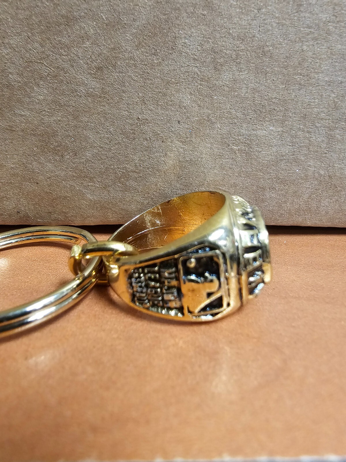 Baltimore Orioles RING KEYCHAIN RARE VINTAGE
