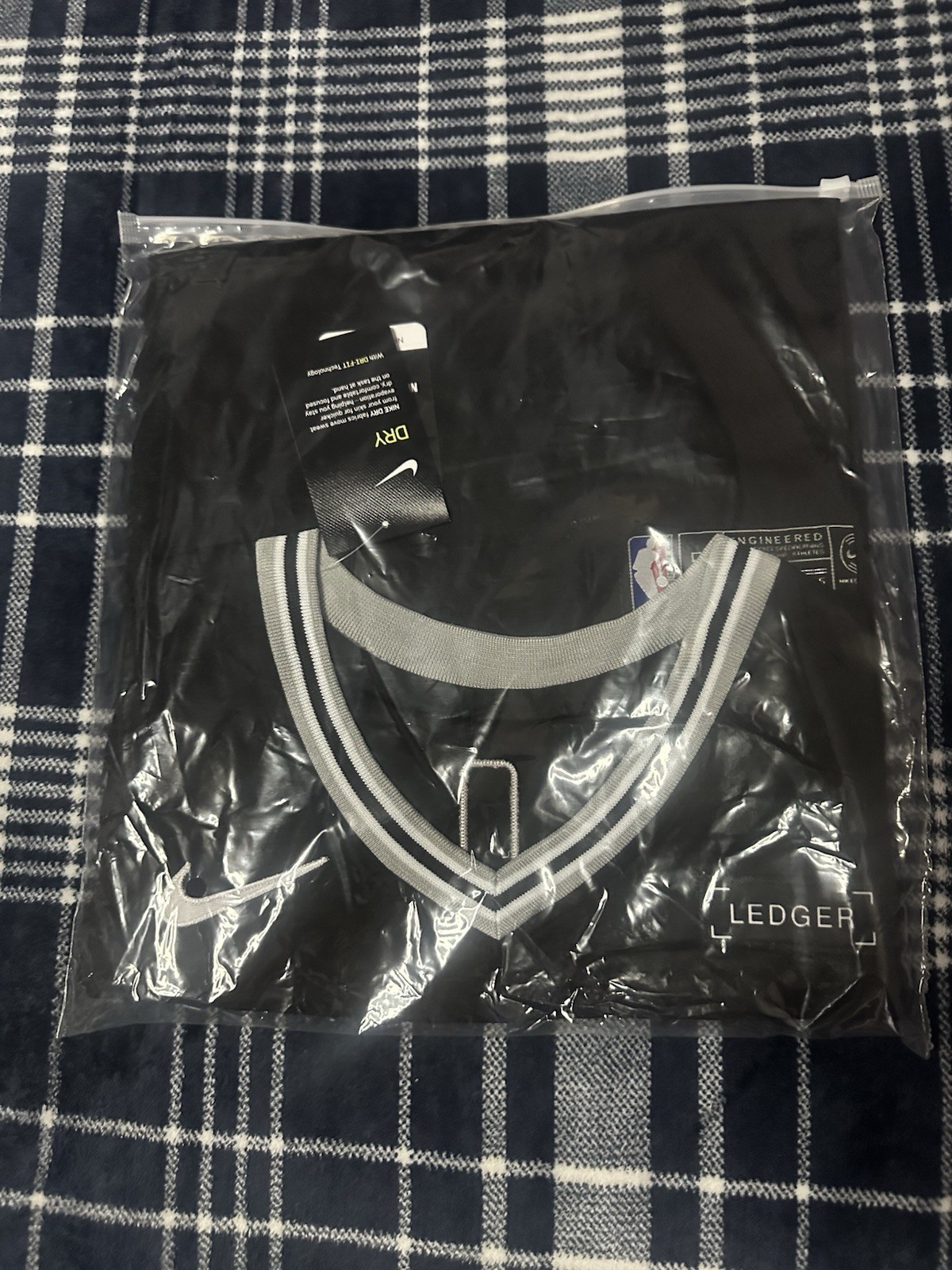 Victor Wembanyama-San Antonio Spurs-Black Nike Jersey- Large