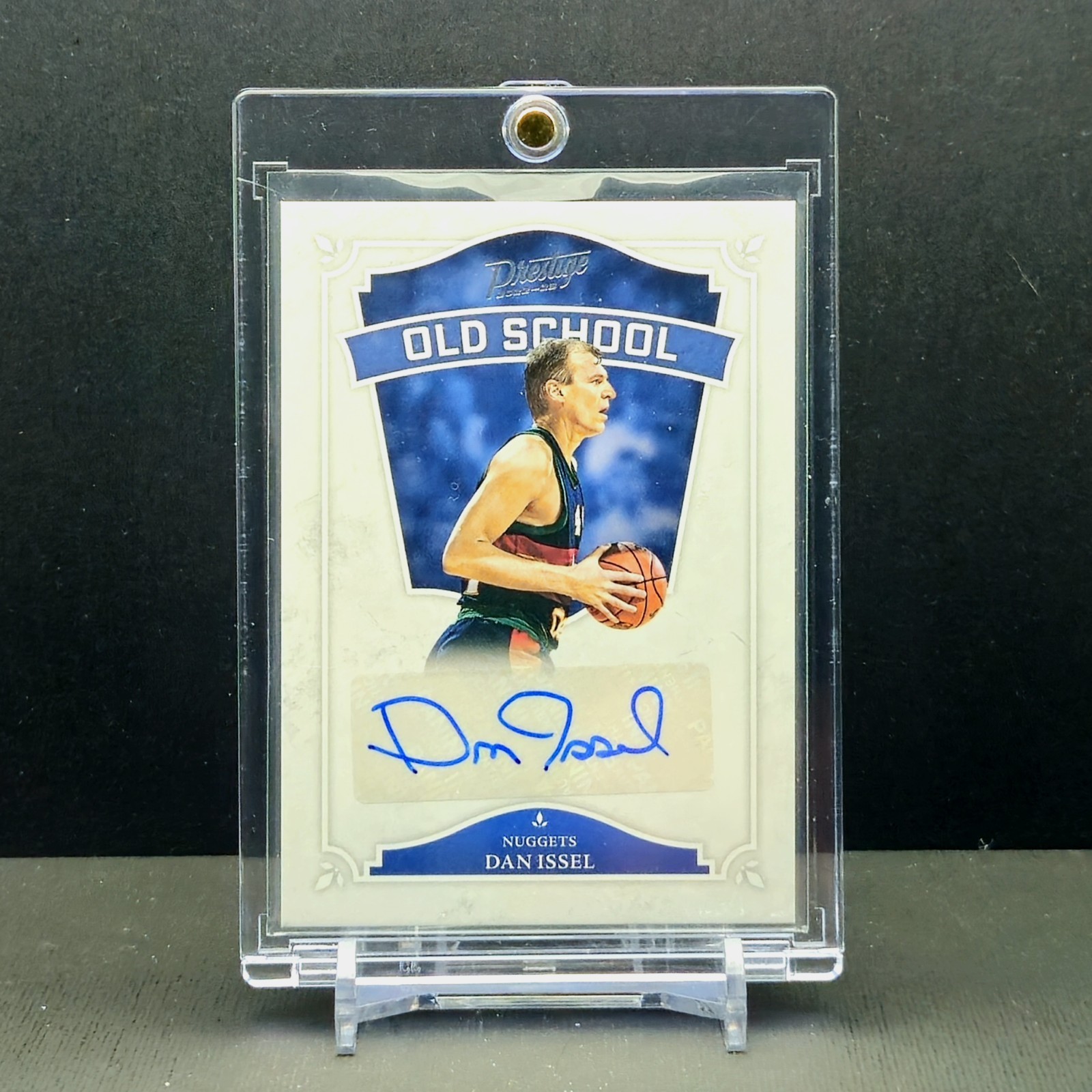2022-23 Panini Chronicles Old School Autographs Dan Issel #OSA-DIN