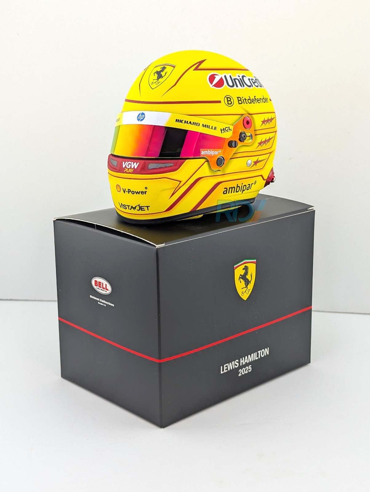 2025 Lewis Hamilton Mini Helmet – 1:2 Scale Bell Ferrari F1 Helmet – 4100414