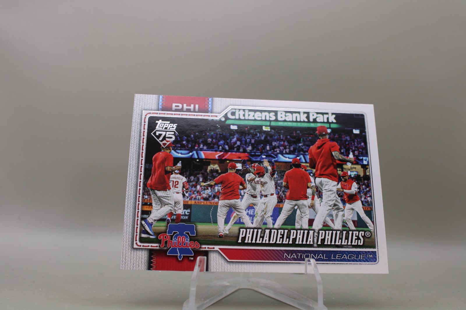 2026 Topps Series 1 – #295 Philadelphia Phillies Team Card