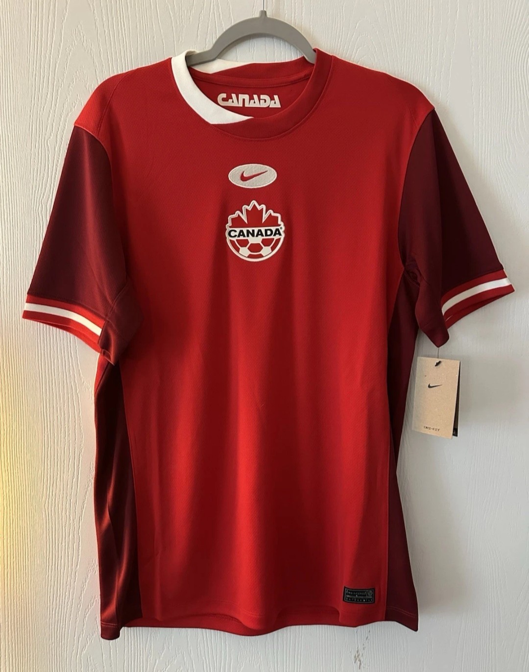 Nike Canada National Soccer Team Jersey 2024/25 Men’s Size Medium Red White