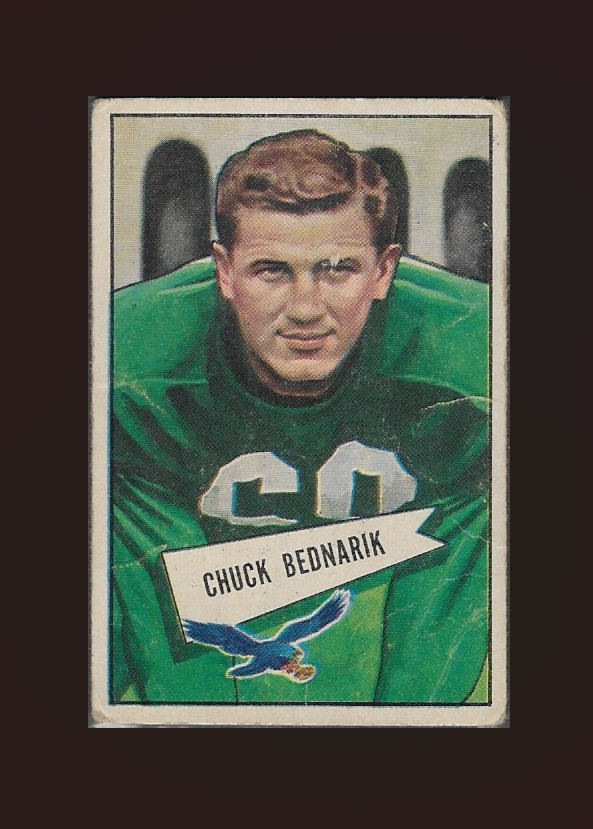 1952 Bowman Small #10 Chuck Bednarik (HOF) (G) Philadelphia Eagles