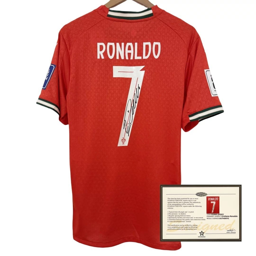 Portugal Cristiano Ronaldo #7 Signed Jersey with Certificate GCOA