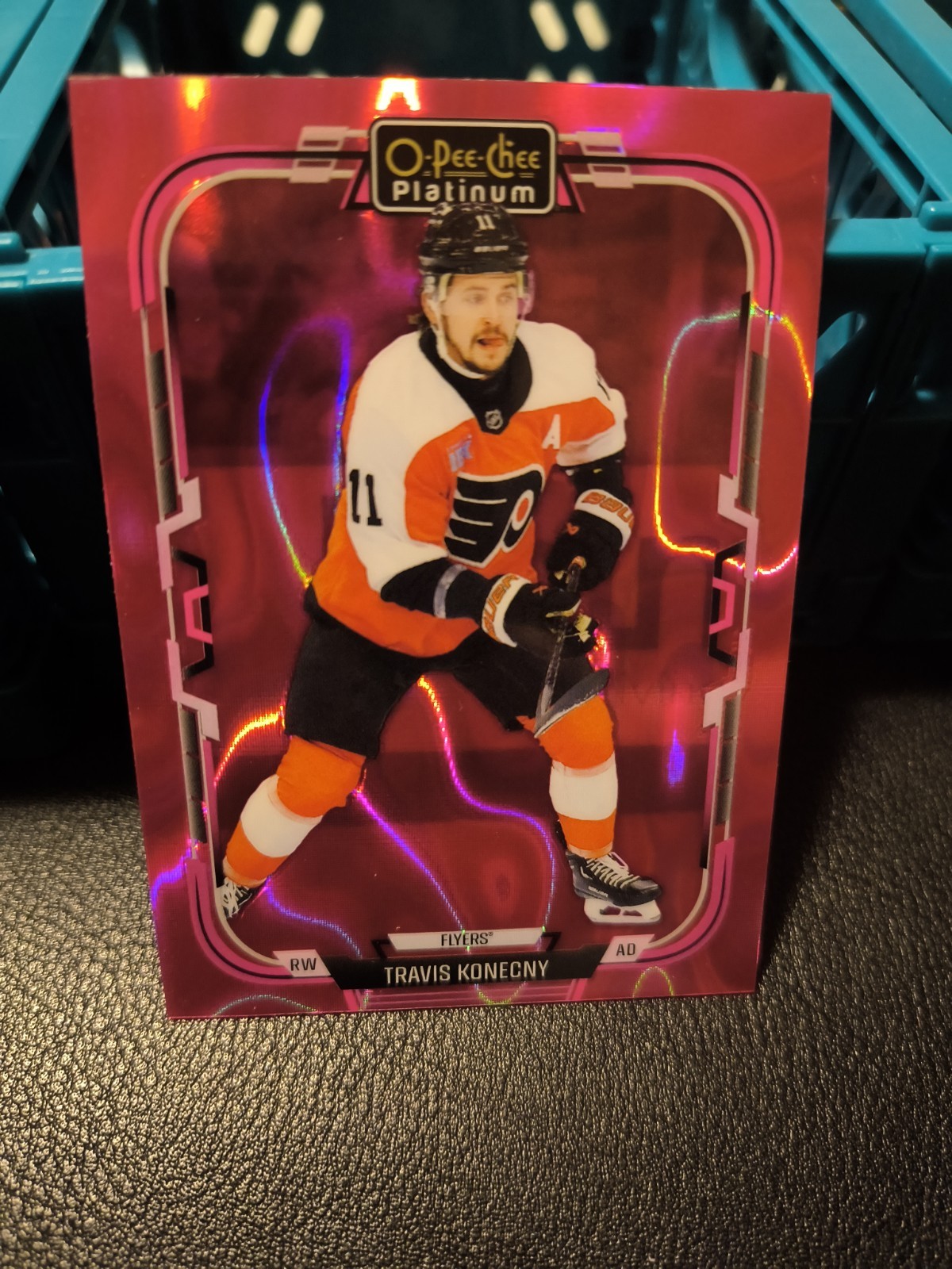 Travis Konecny 2025-26 O-Pee-Chee Platinum #118 Pink Magma Philadelphia Flyers