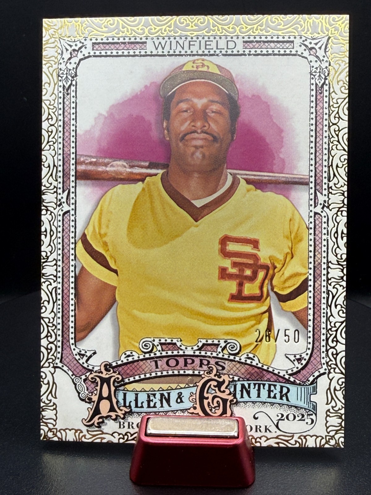 2025 Topps Allen & Ginter – Dave Winfield – Gold Foil Filagree 26/50