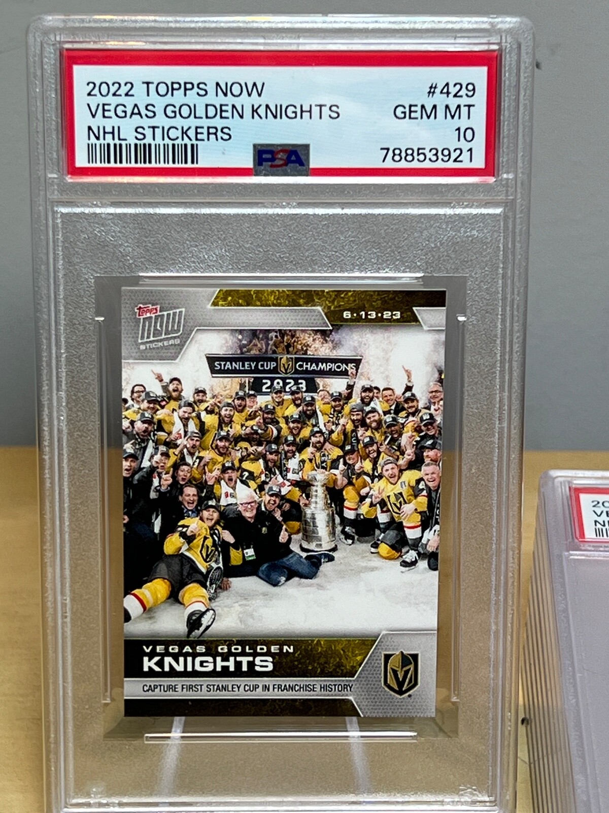 VEGAS GOLDEN KNIGHTS * PSA 10 * STANLEY CUP TEAM PIC 2022-23 TOPPS NOW #429 NHL