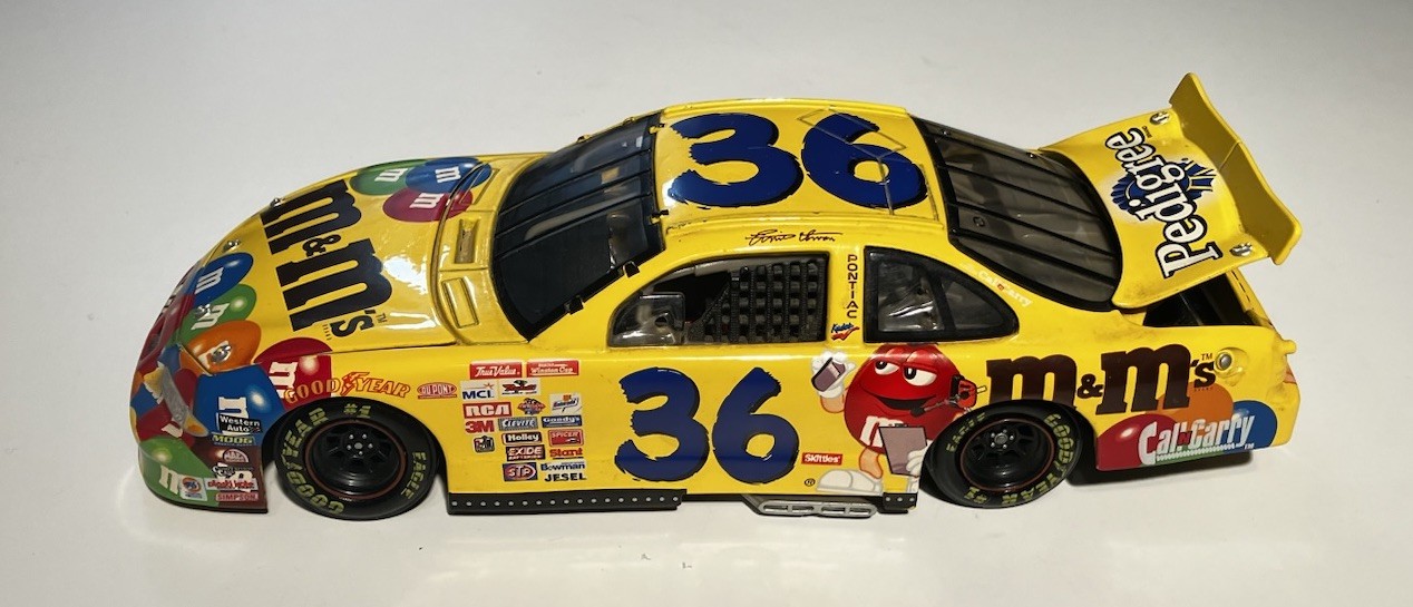 Mac Tools Nascar Ken Schrader #36 M&Ms 2000 Pontiac 1:24 Scale (WE)