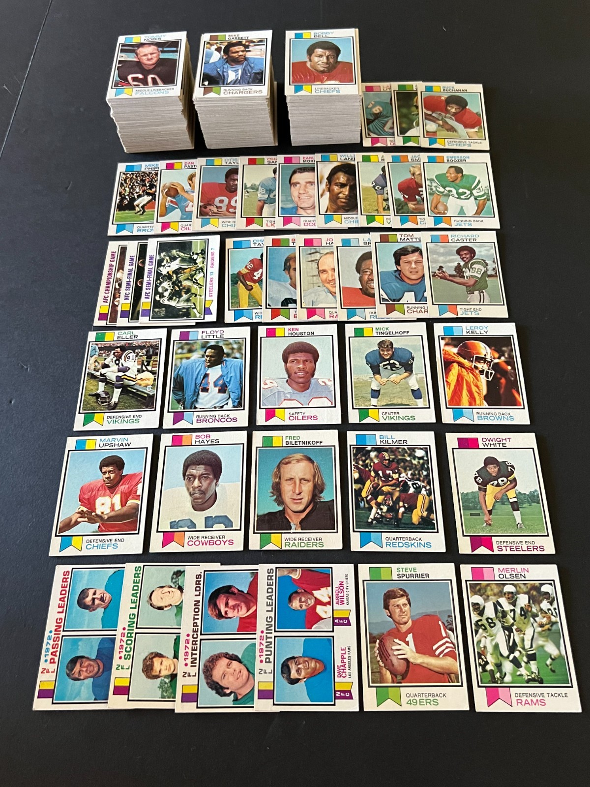 1973 Topps FB- lot of 434- w/ stars , hall of famers. Extremely nice condition