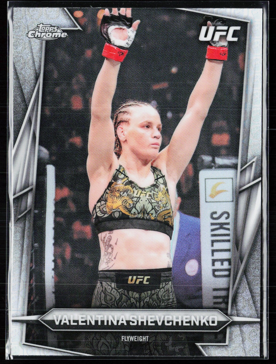 Valentina Shevchenko 2026 Topps Chrome UFC UFC Glove Refractor #3 MMA/UFC