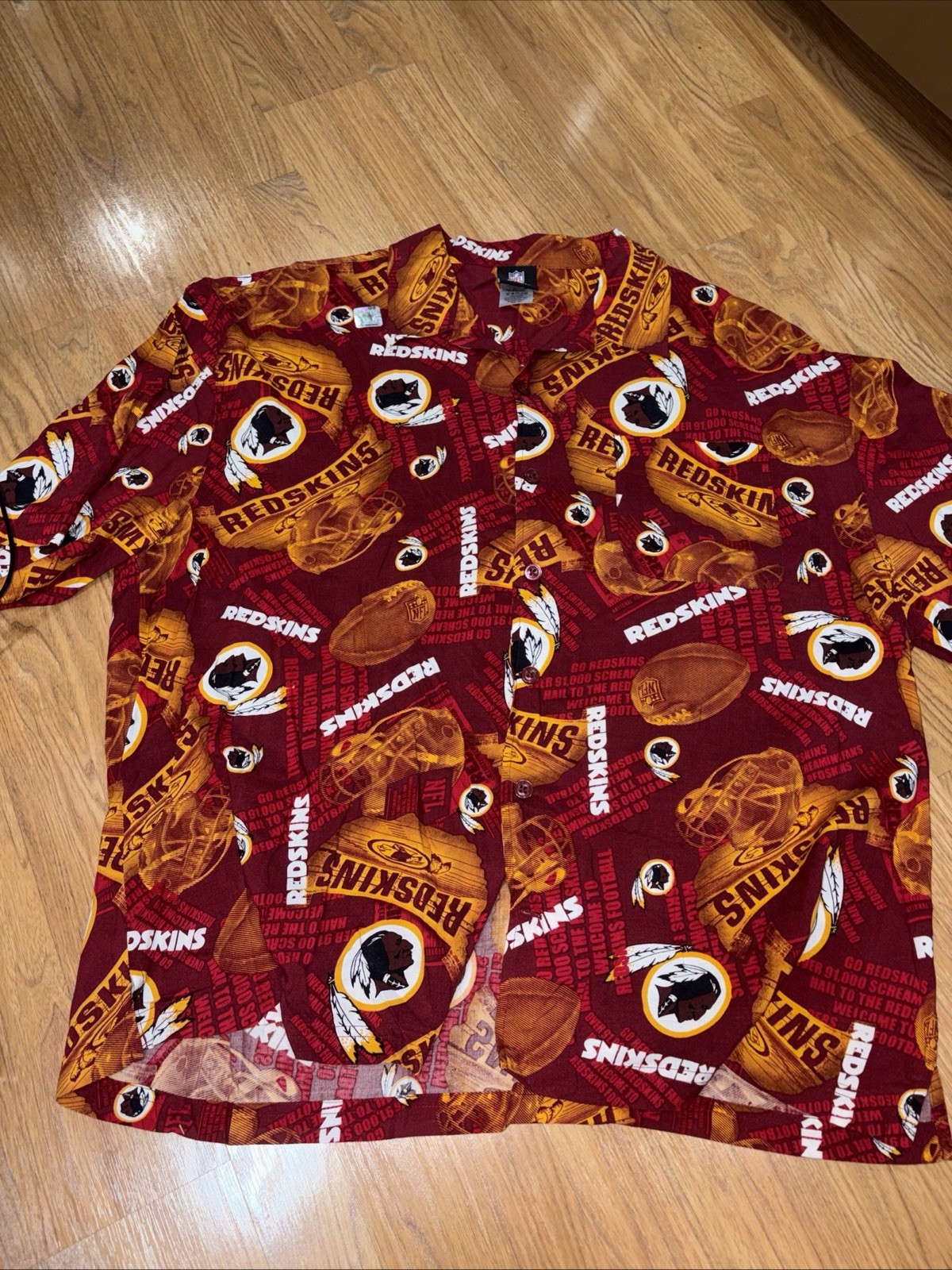 DISC NFL Team Apparel Washington Redskins Rayon Hawaiian Camp Shirt 2XL AOP. NWT