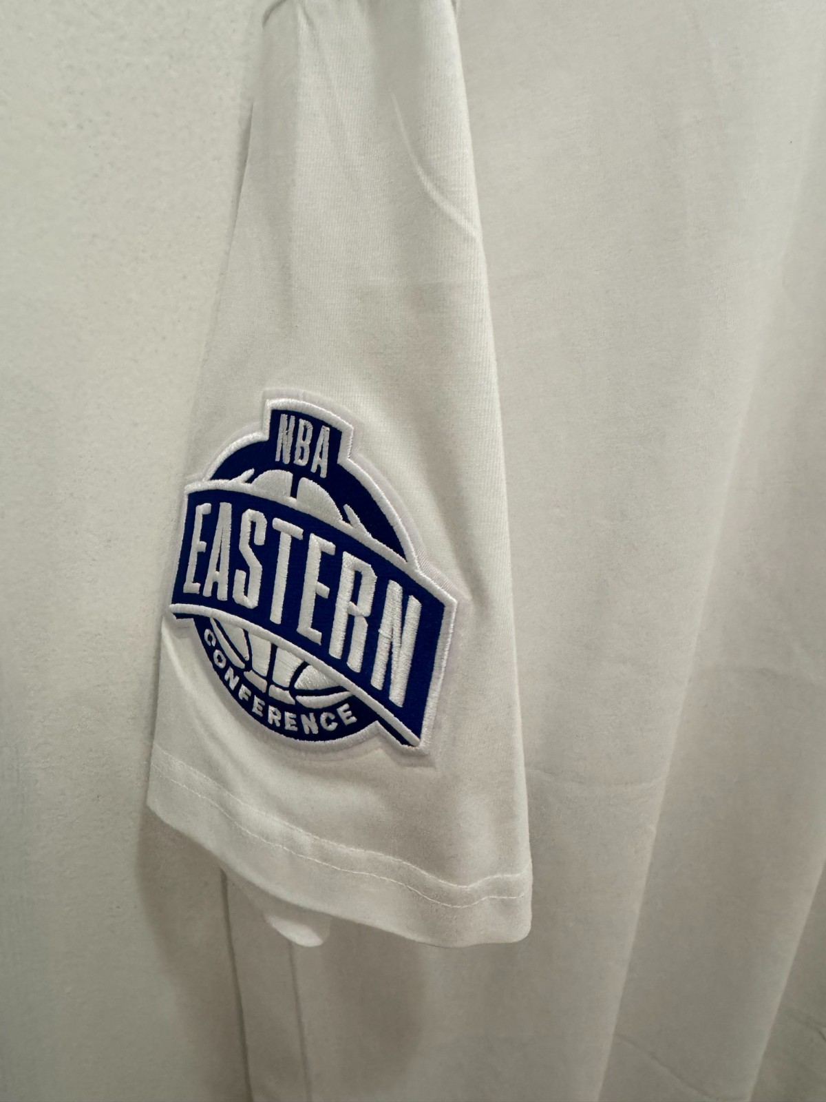 NY KNICKS CHAMPIONSHIP T-SHIRT NBA PRO STANDARD BRAND WHITE NEW & BEAUTIFUL